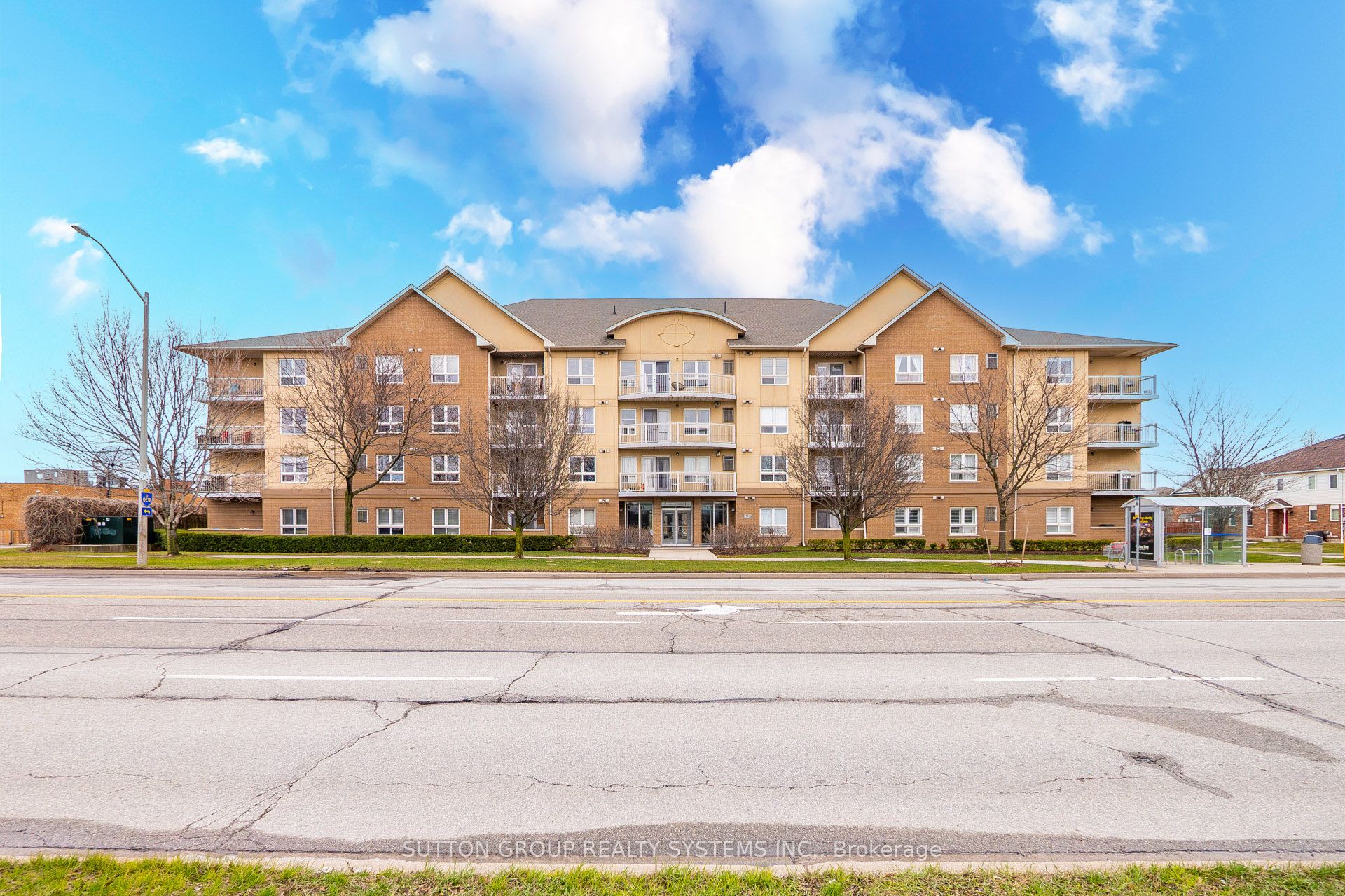 4450 Fairview Street 312, Burlington, ON L7L 7K7