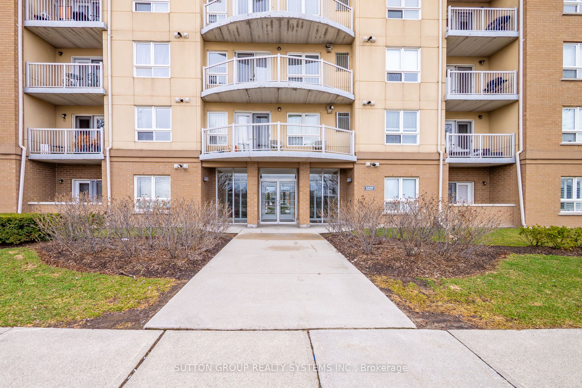 4450 Fairview Street 312, Burlington, ON L7L 7K7 photo 2