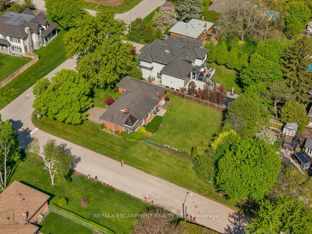 345 Sandlewood Road, Oakville, ON L6L 3S1 photo 4
