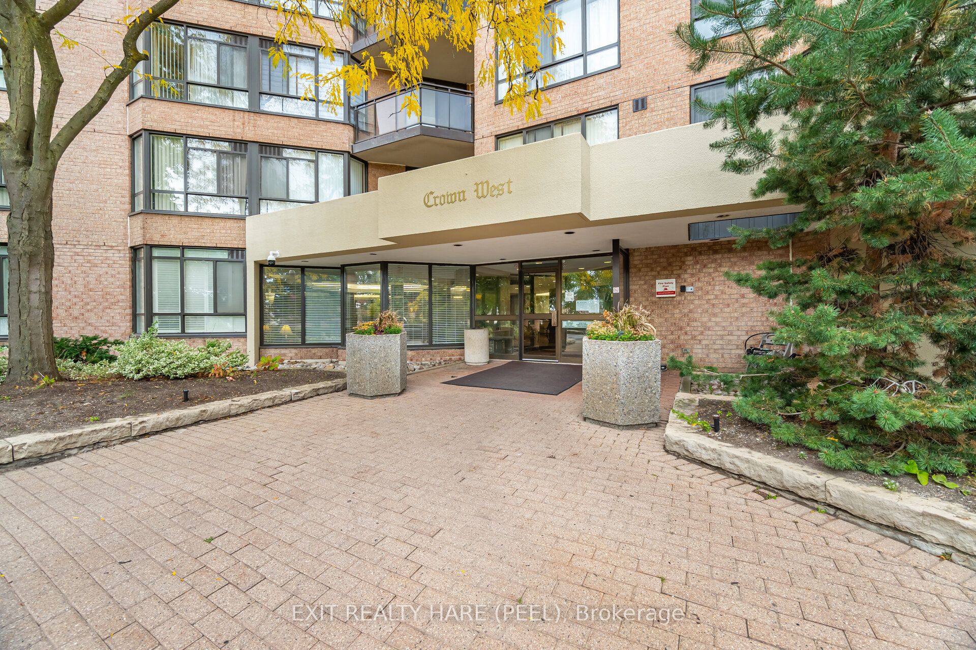 20 Cherrytree Drive 912, Brampton, ON L6Y 3V1 photo 4