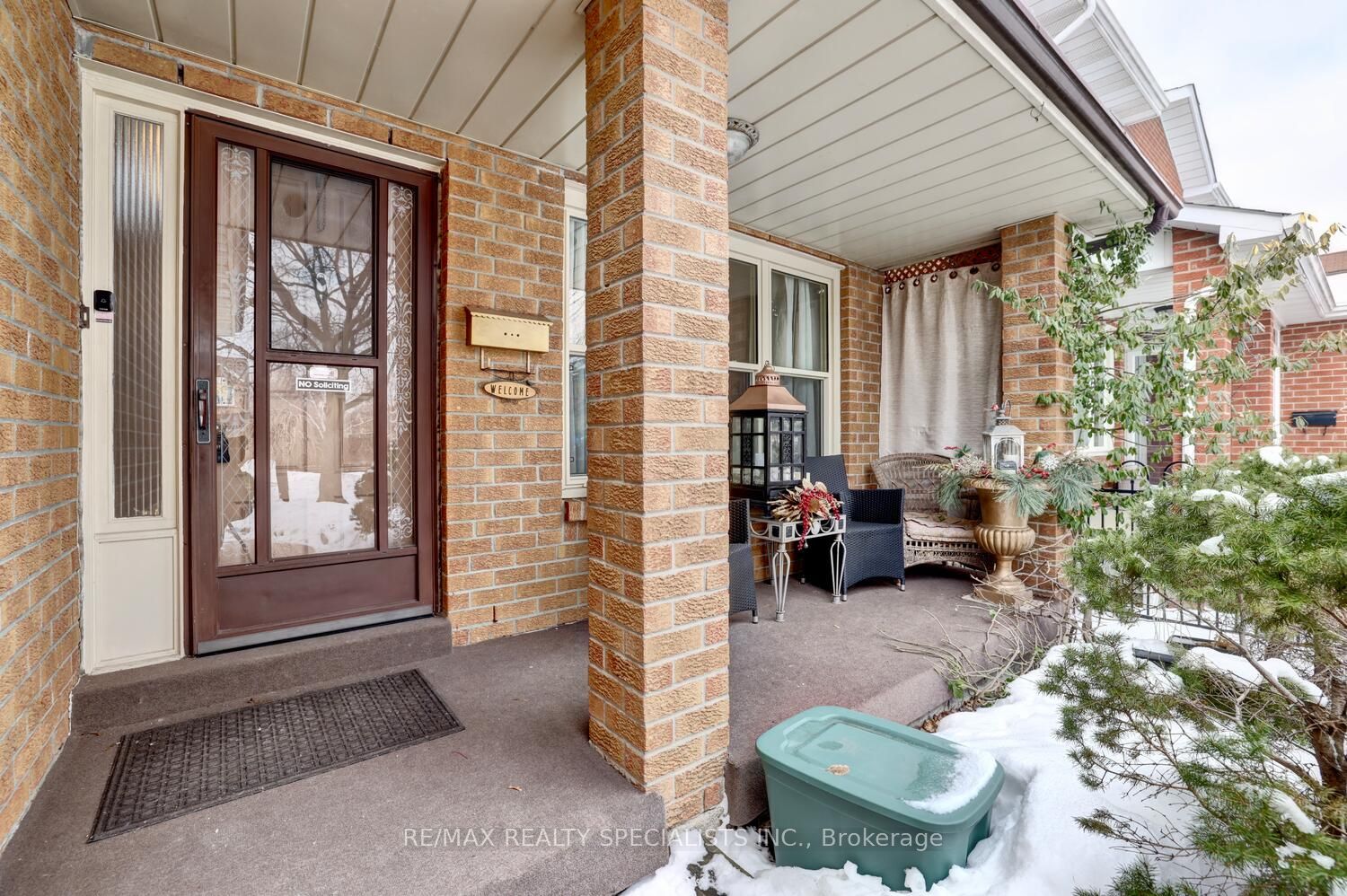 888 Messenger Meadow Drive, Mississauga, ON L5C 3T2 photo 4