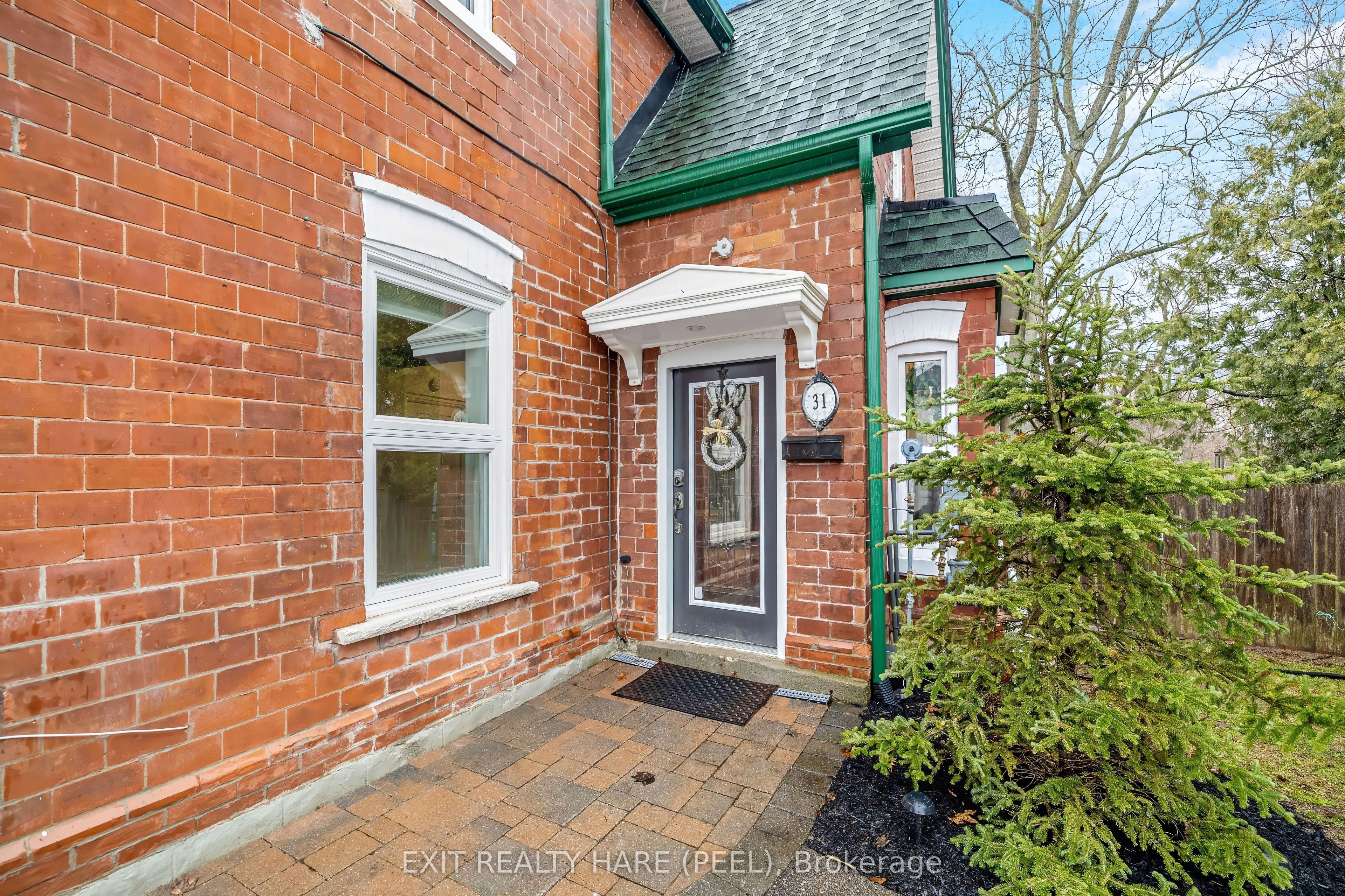 31 Brock Street, Halton Hills, ON L7J 1N3 photo 5