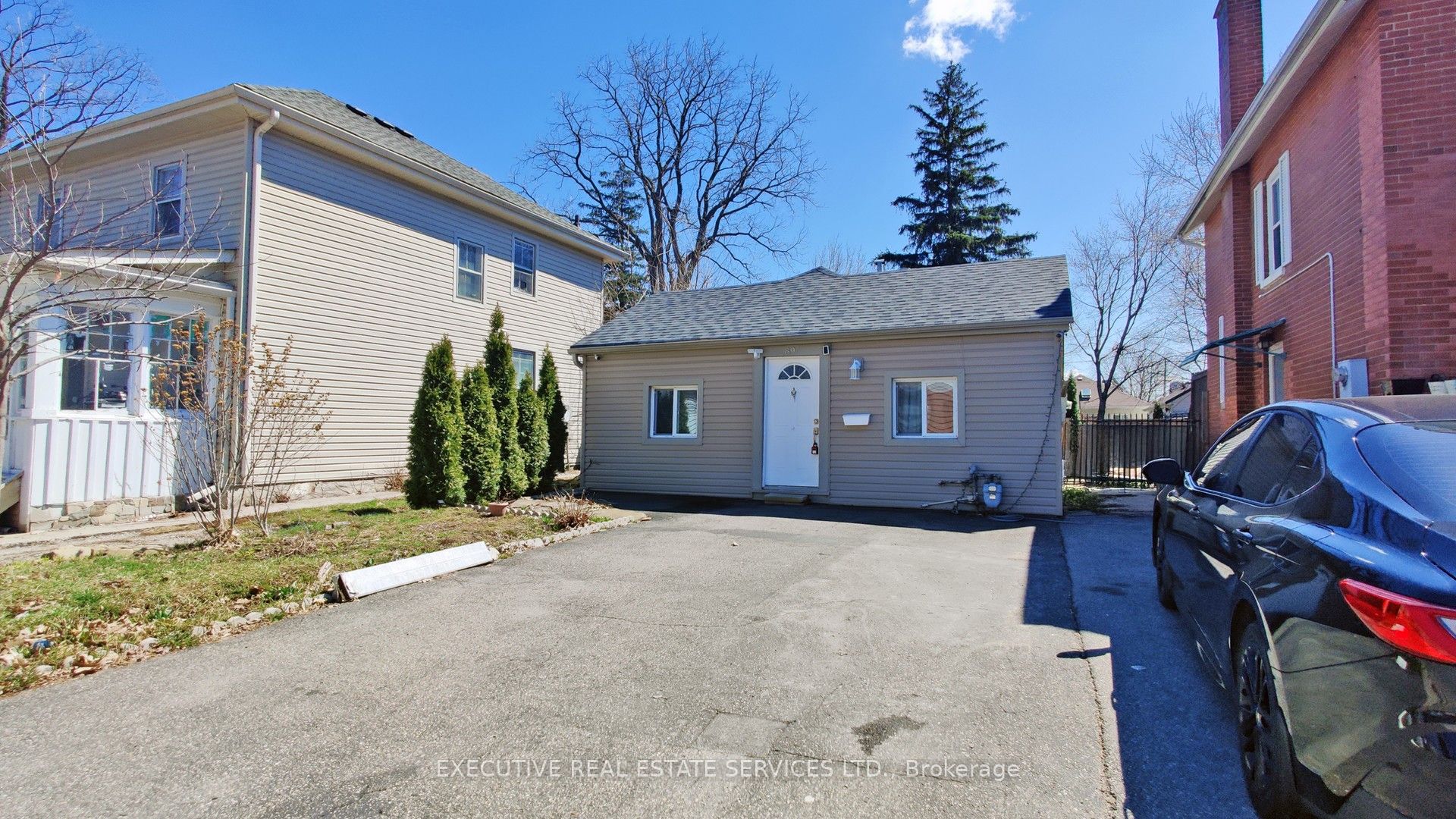 89 John Street, Brampton, ON L6W 1Z4 photo 2