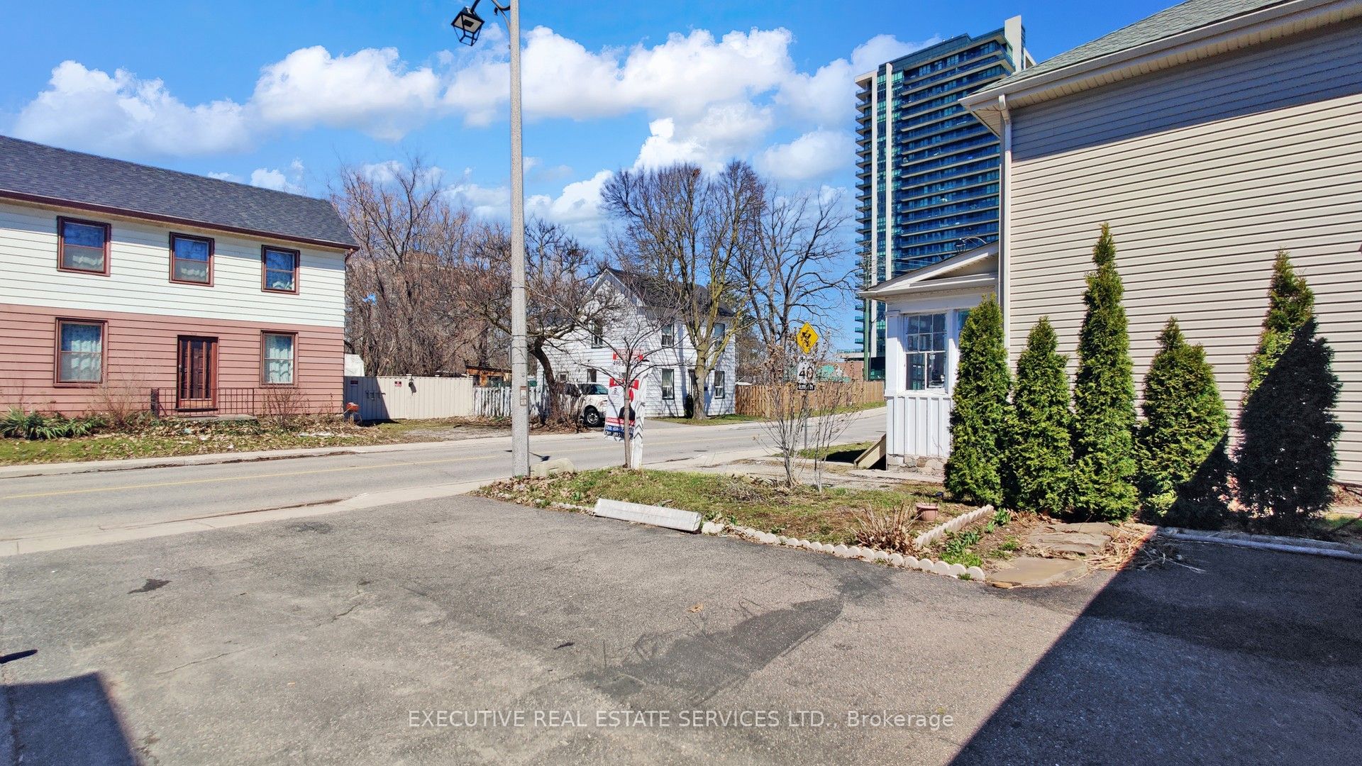 89 John Street, Brampton, ON L6W 1Z4 photo 4