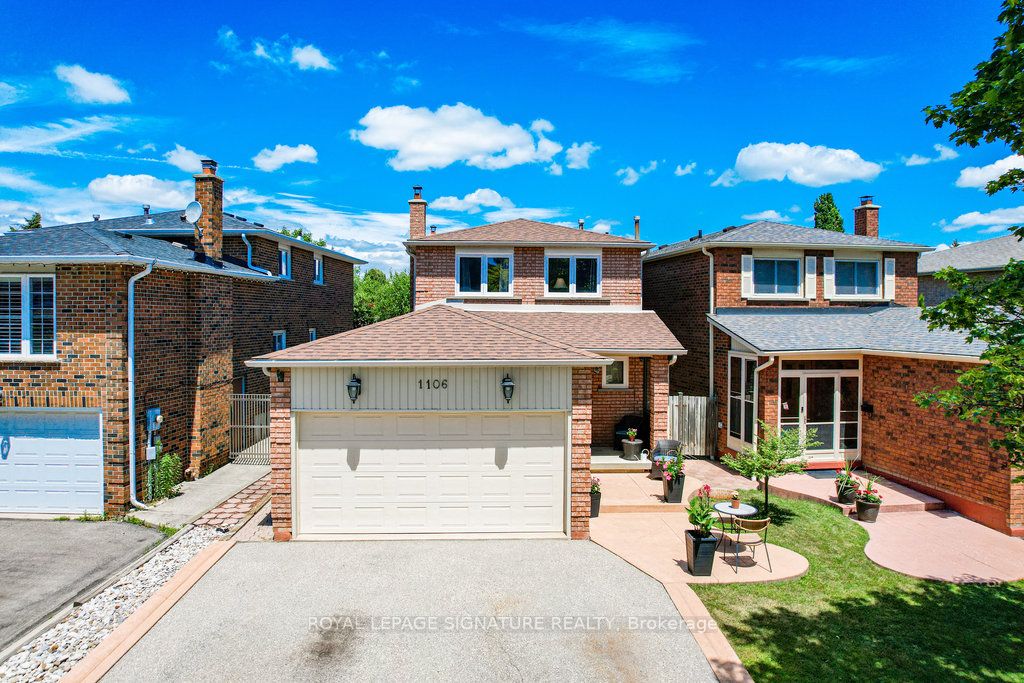 1106 Highgate Place, Mississauga, ON L4W 3H4 photo 2