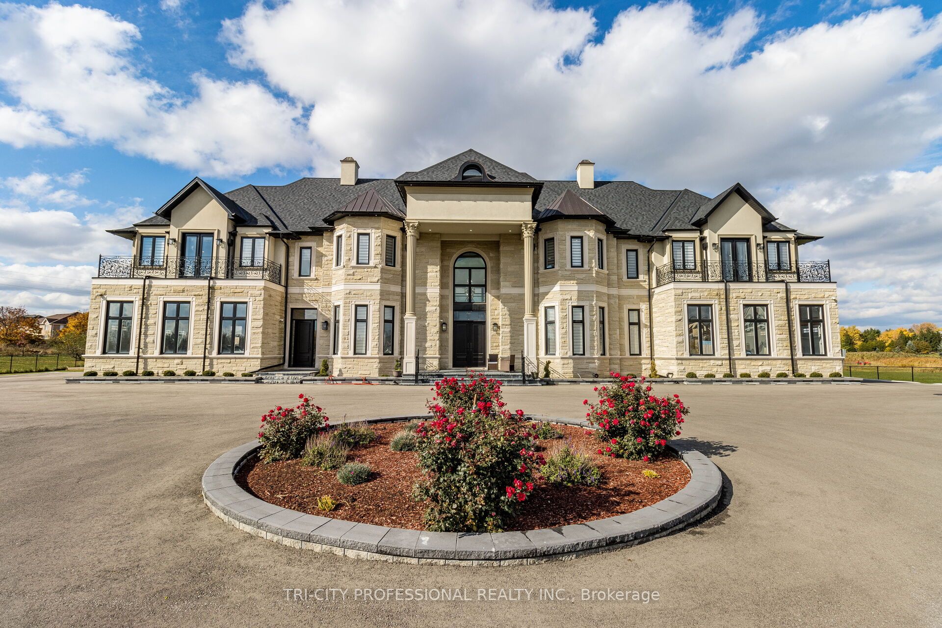 27 Morris Court, Brampton, ON L6P 0G7 photo 4