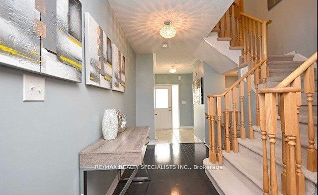1307 Brandon Terrace, Milton, ON L9T 7R3 photo 3