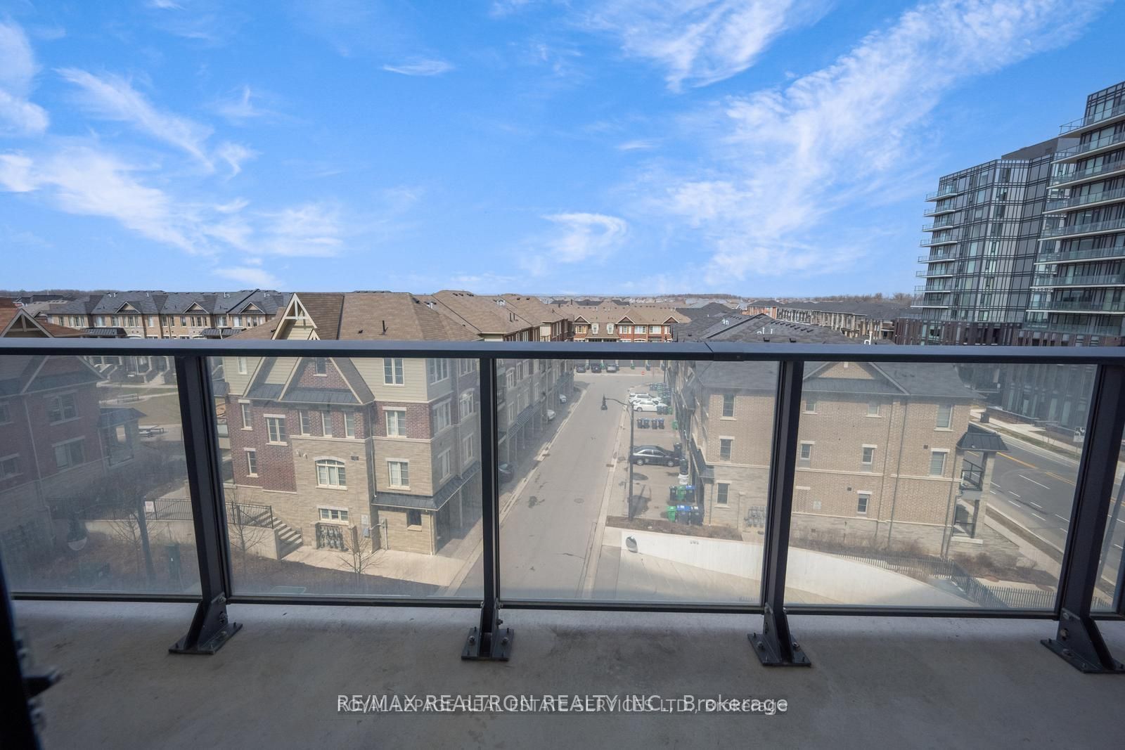 180 Veterans Drive 502, Brampton, ON L7A 5G7 photo 2