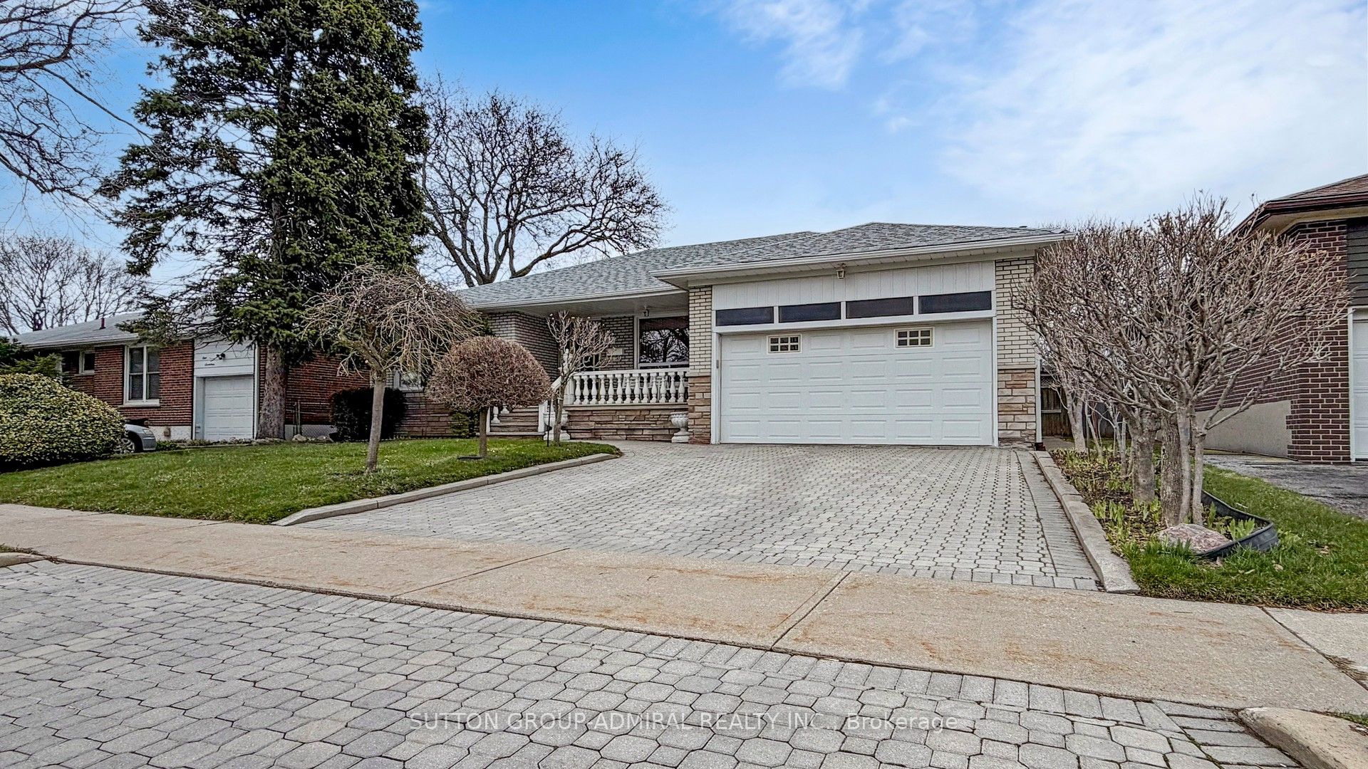 119 Brampton Road, Toronto, ON M9R 3K3