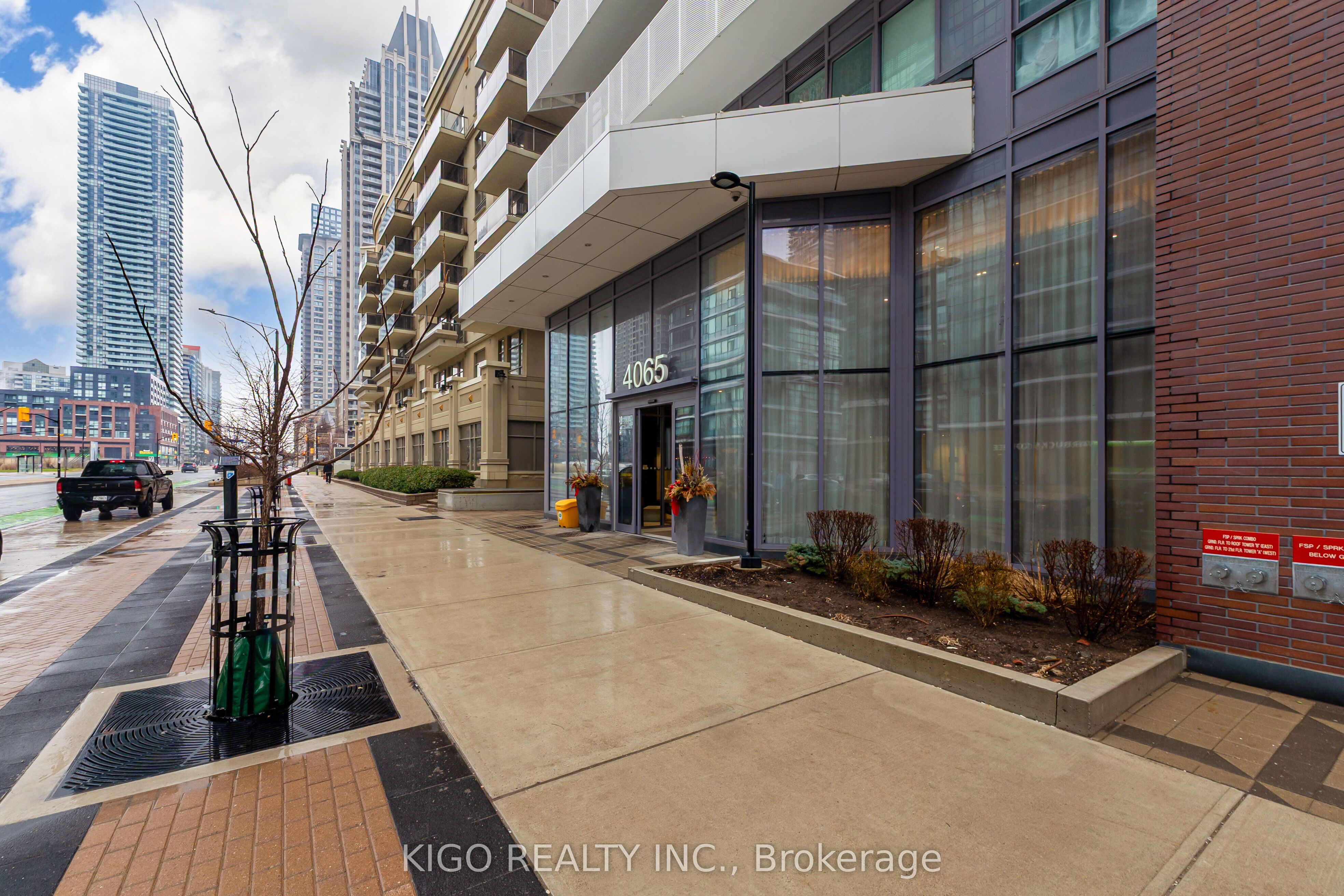 4065 Confederation Parkway 2406, Mississauga, ON L5B 0L4 photo 3