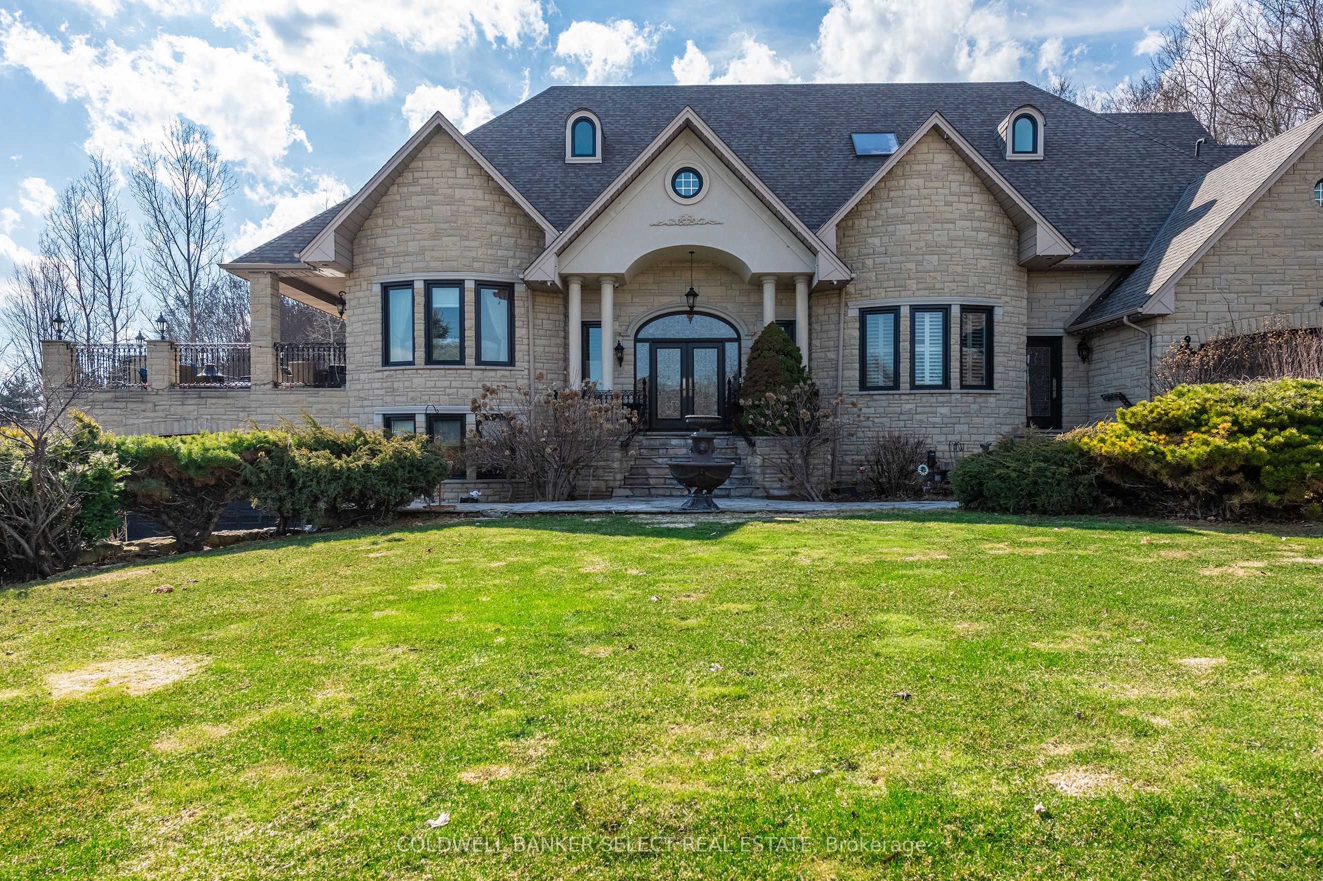 4 Valley Hill Drive, Caledon, ON L7E 0B8 photo 3