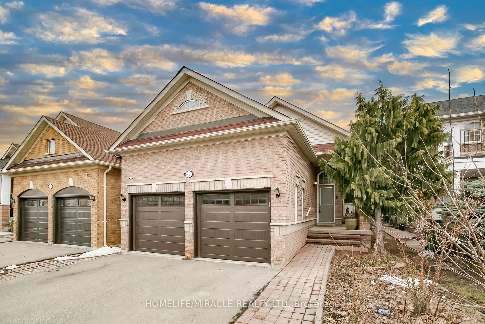 45 Vintage Gate, Brampton, ON L6X 5C3 photo 3