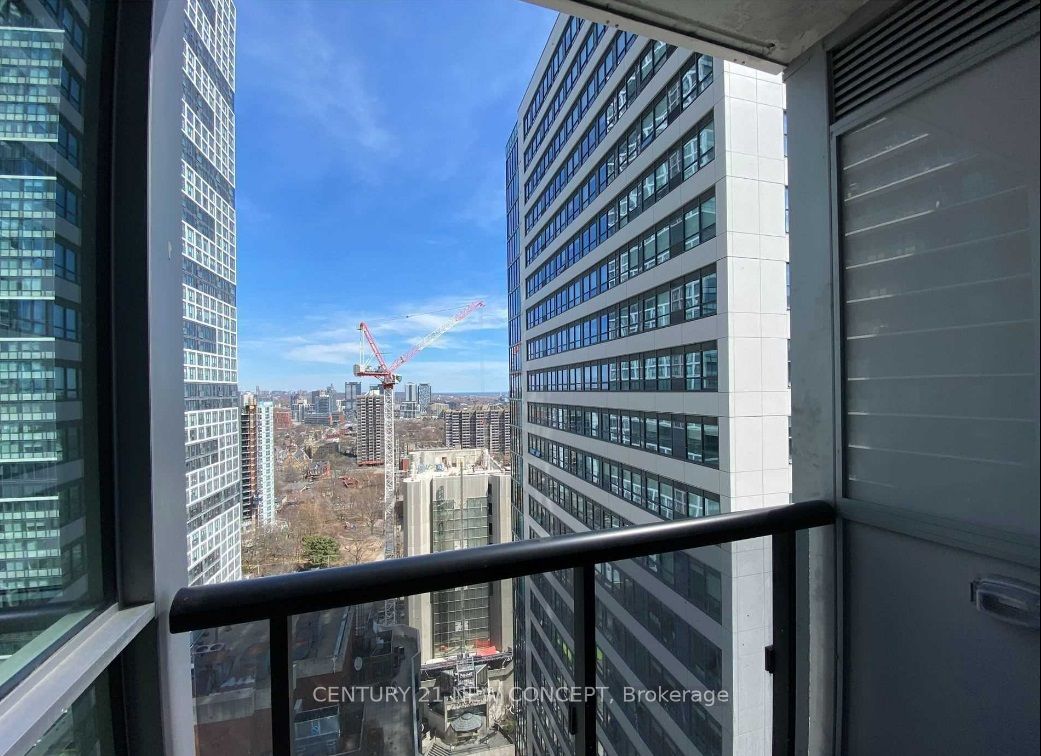 1171 Roselawn Avenue, Toronto, ON M6B 1C5 photo 5