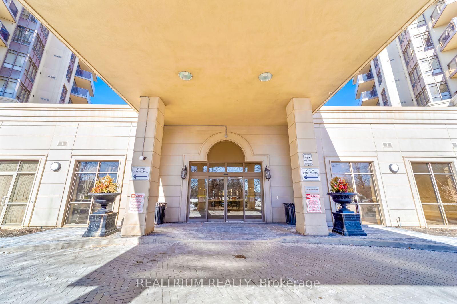 710 Humberwood Boulevard 811, Toronto, ON M9W 7J5 photo 3
