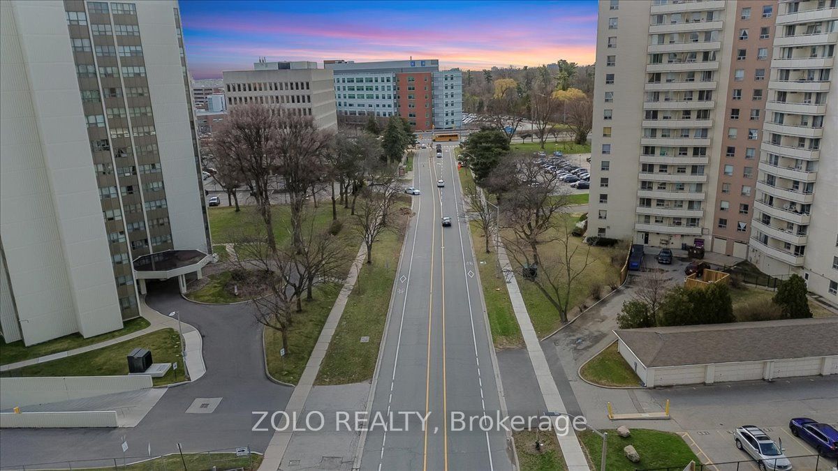 2345 Confederation Parkway 203, Mississauga, ON L5B 2H3 photo 4