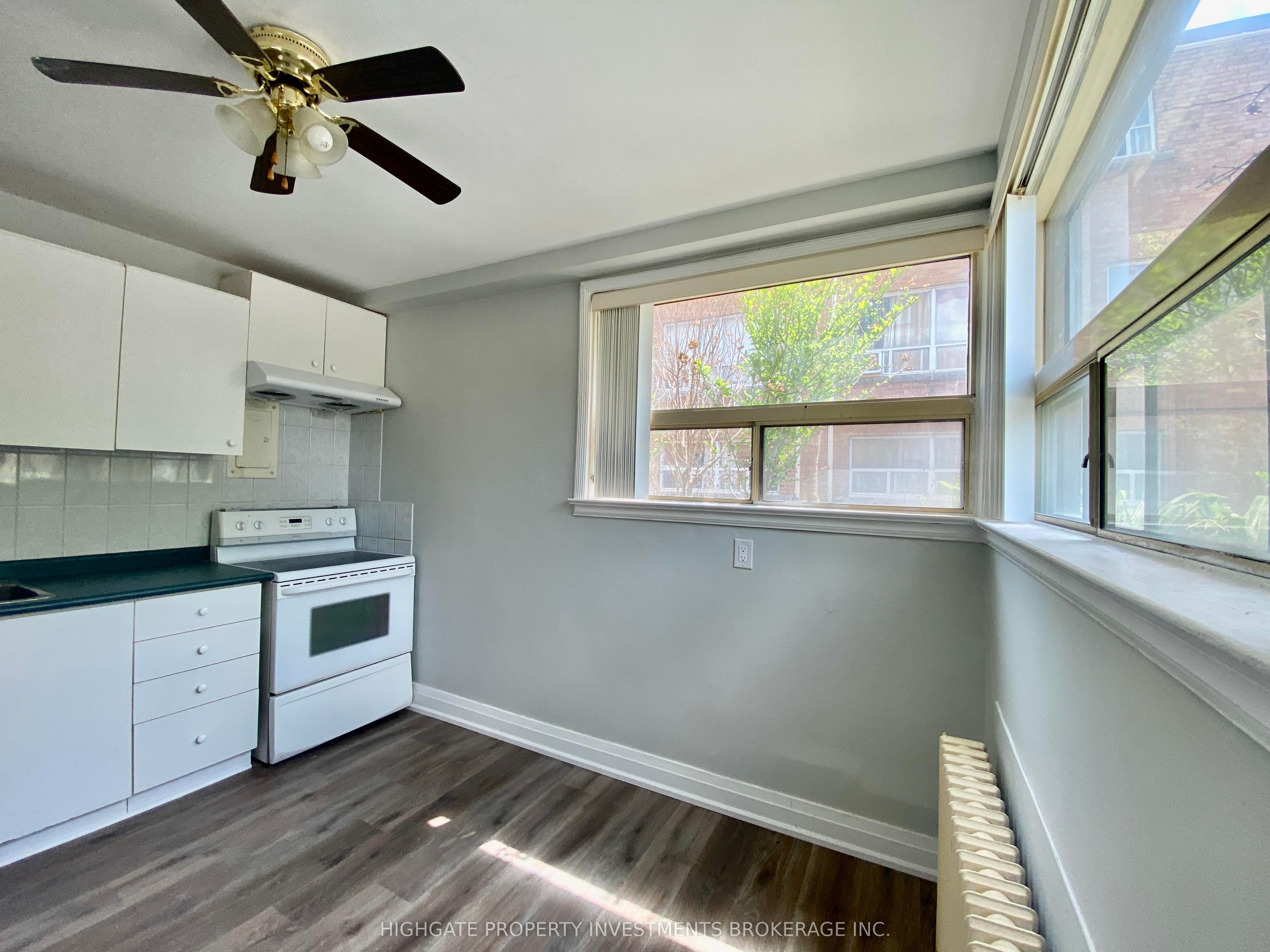 34 Erlesmere Avenue 3, Brampton, ON L6W 2T6 photo 4