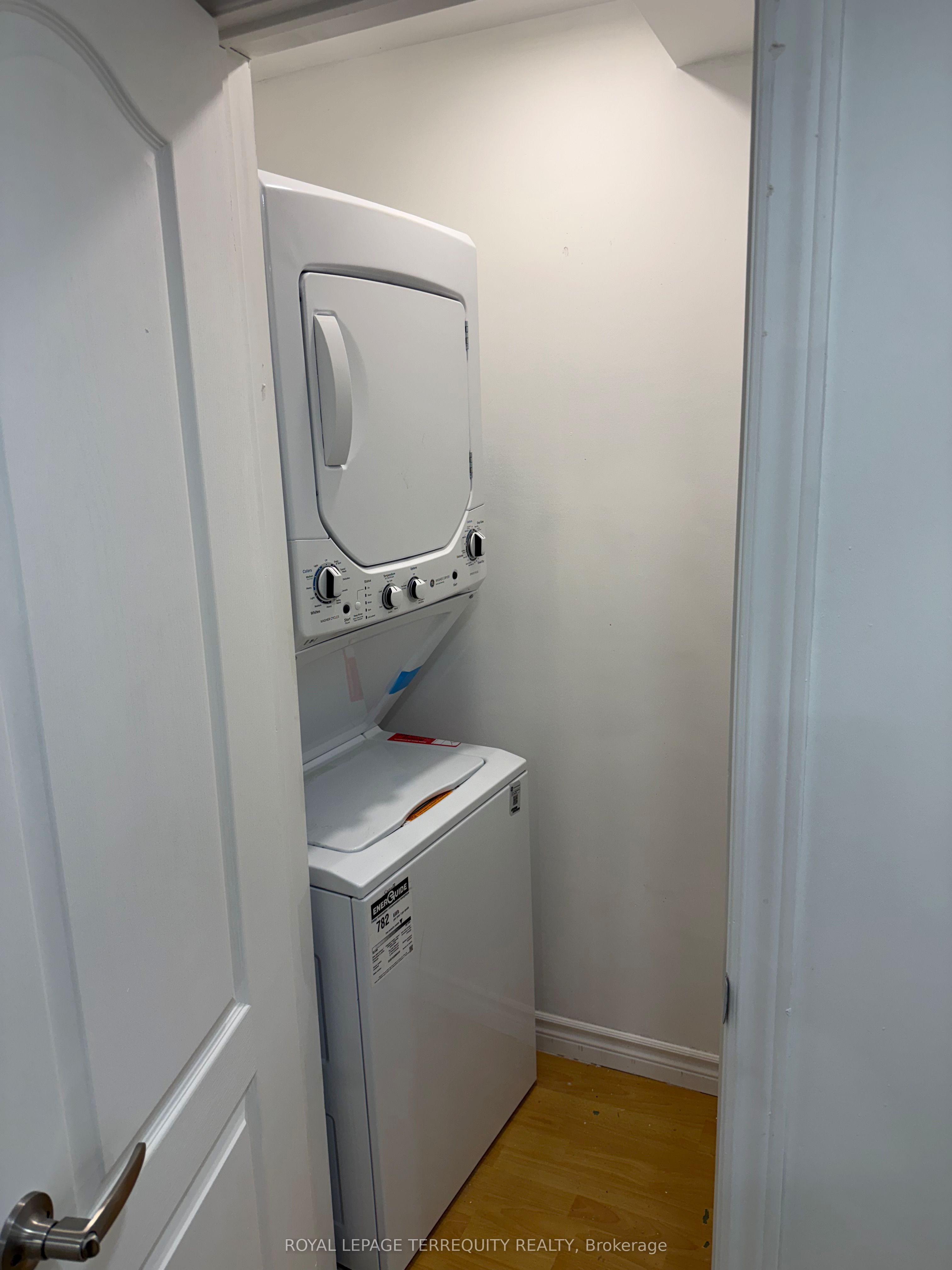 520 Matisse Place Basement, Mississauga, ON L5W 1M3 photo 5