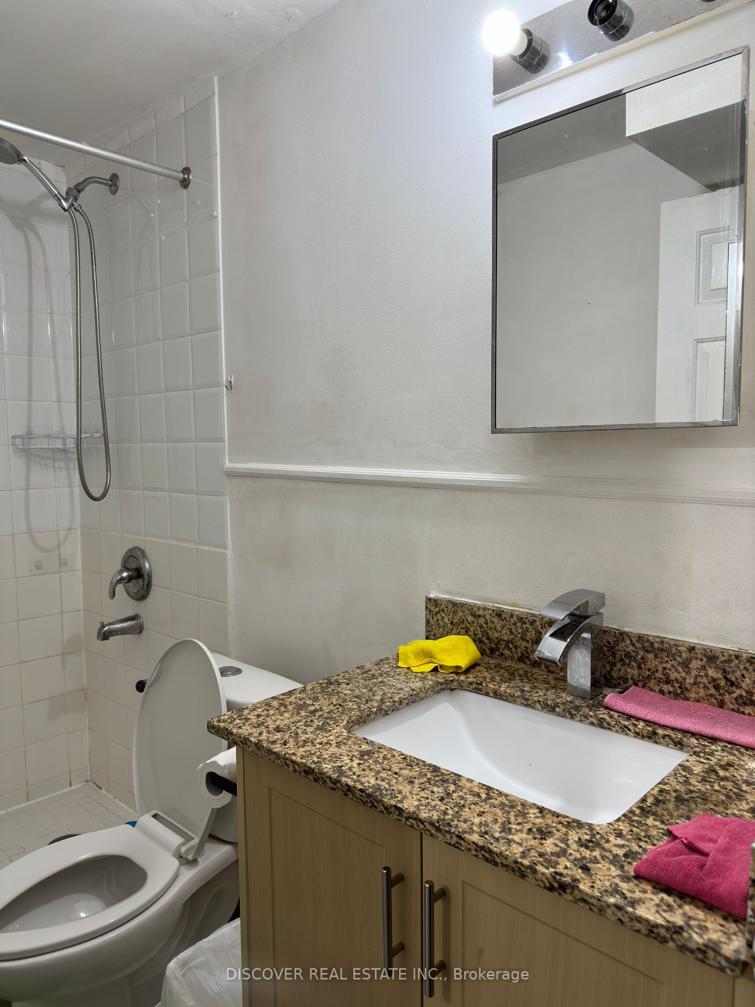 5130 Warwickshire Way Basement, Mississauga, ON L5V 1P8 photo 2