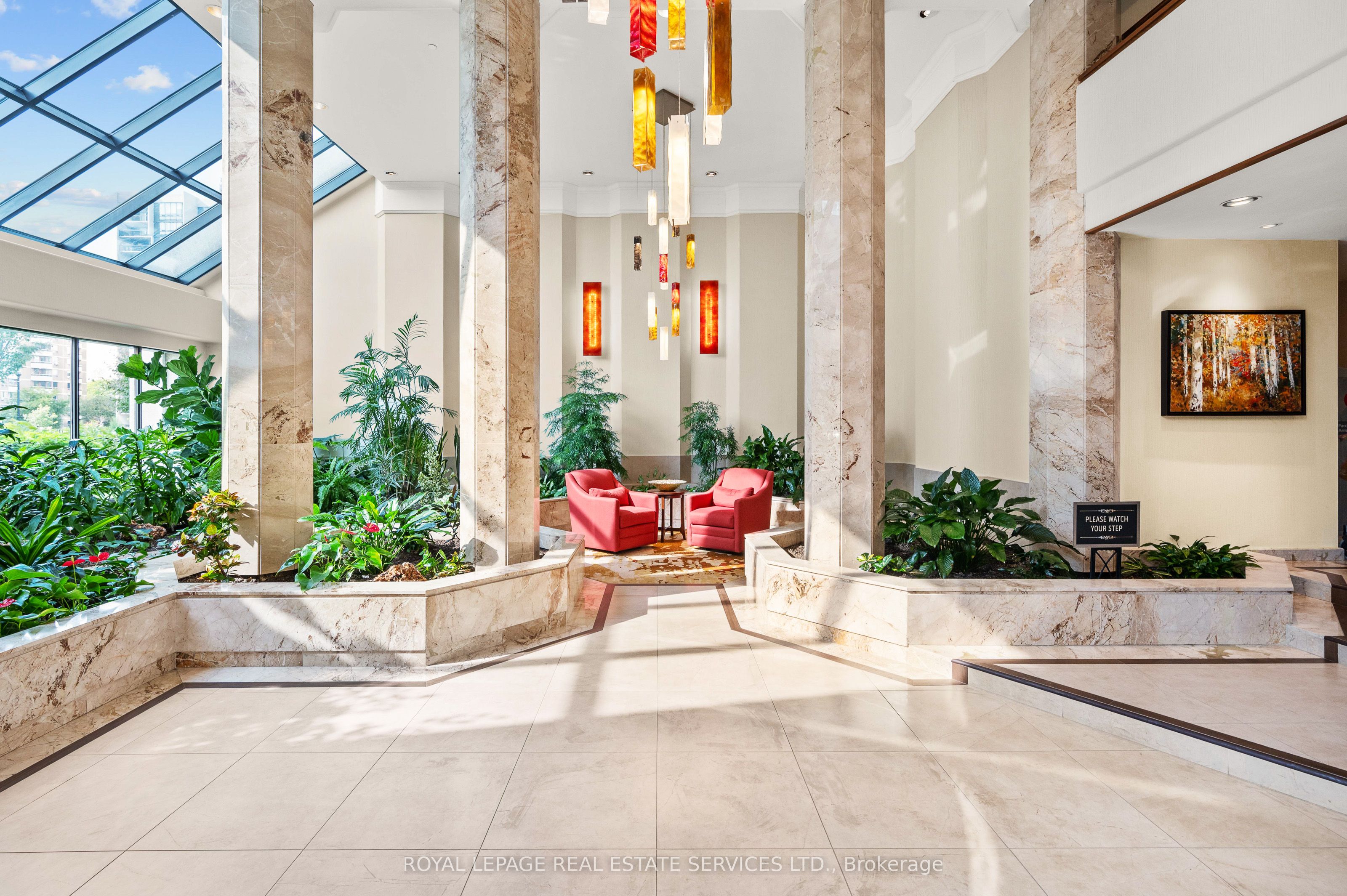 2170 Marine Drive 403, Oakville, ON L6L 5V1 photo 5