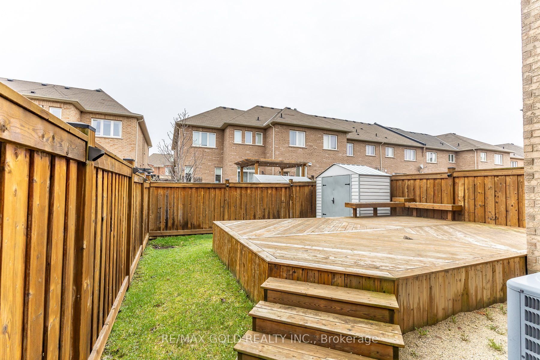 943 Transom Crescent, Milton, ON L9T 8K4 photo 4