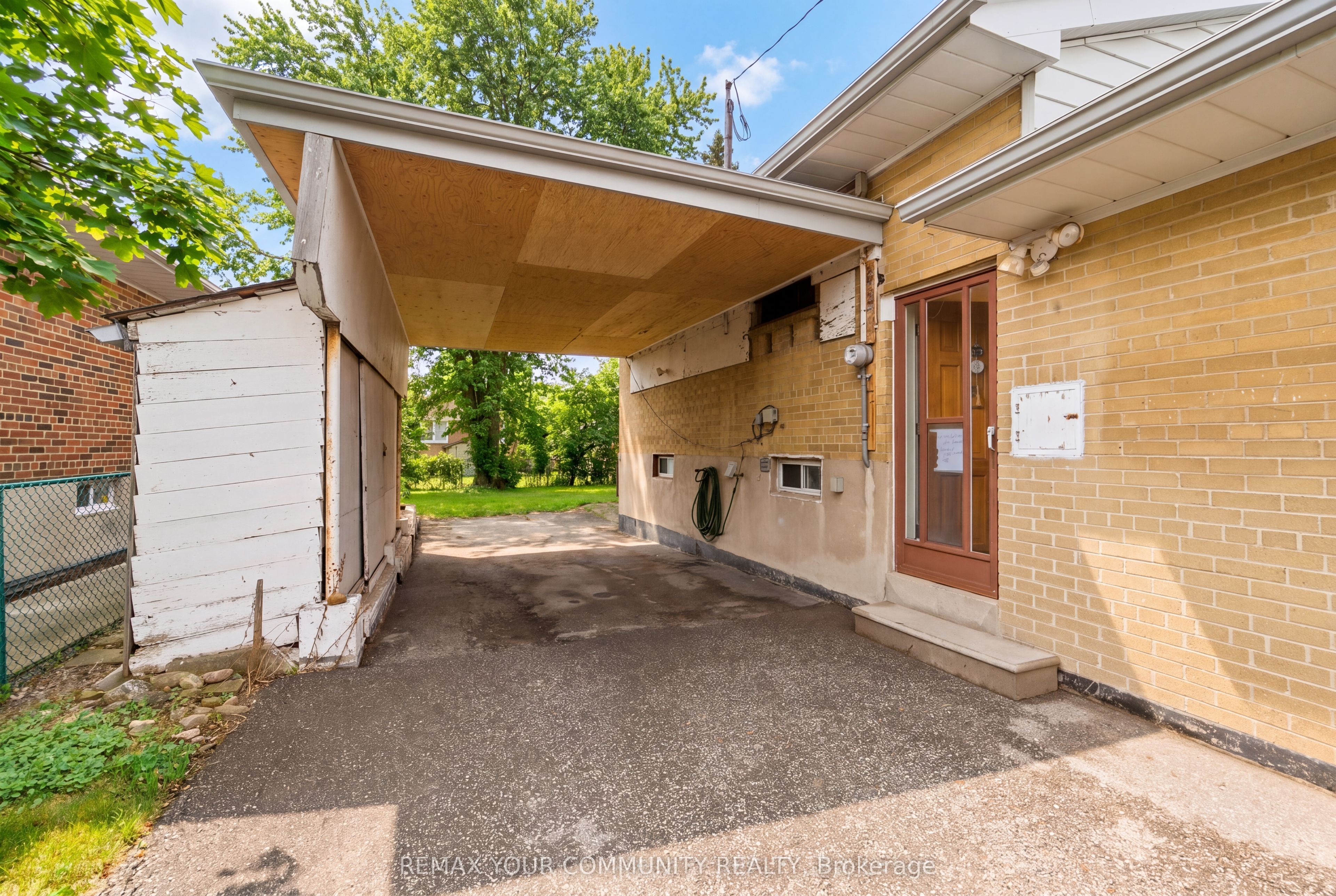 25 Fordwich Crescent, Toronto, ON M9W 2T3 photo 4