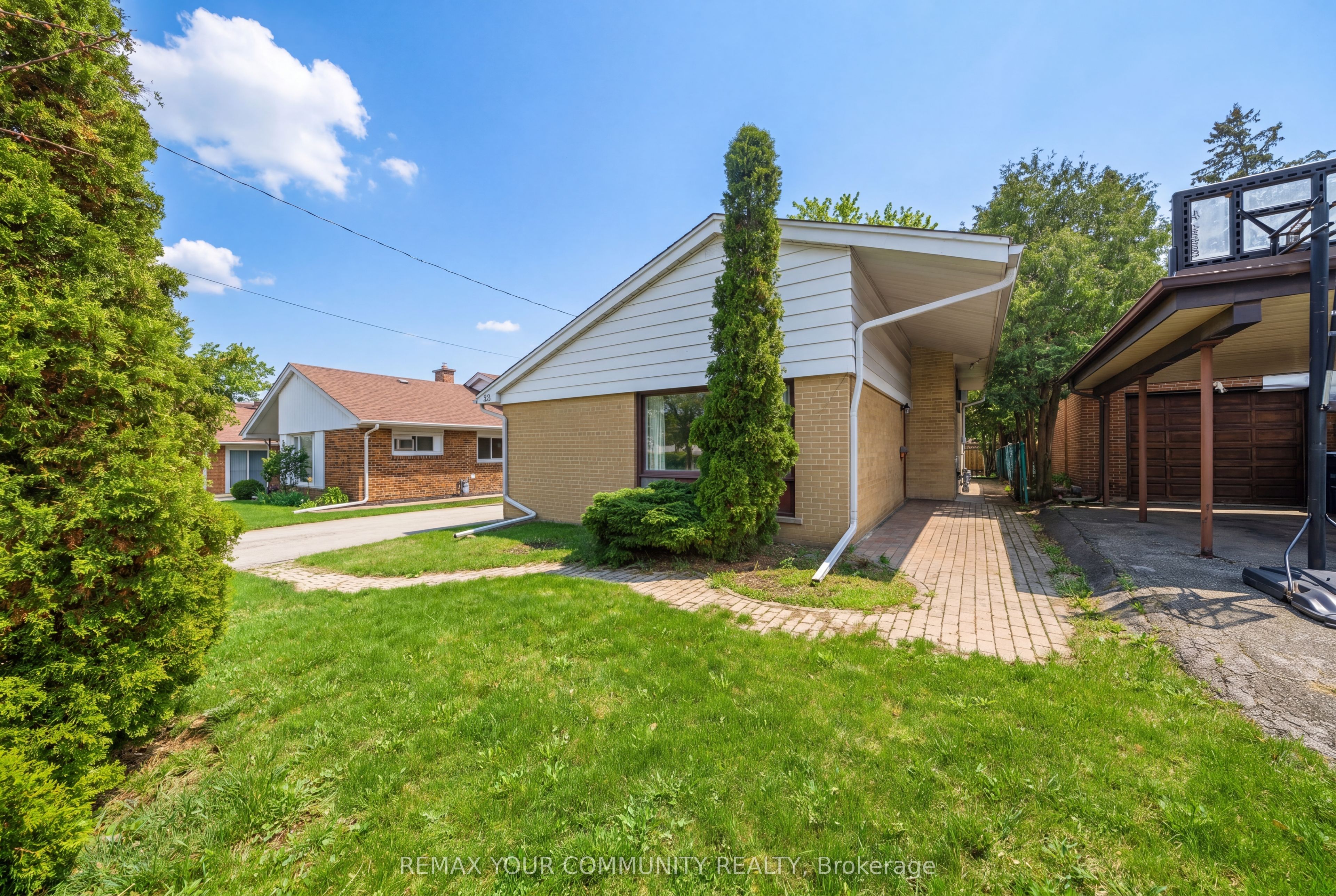 25 Fordwich Crescent, Toronto, ON M9W 2T3 photo 5