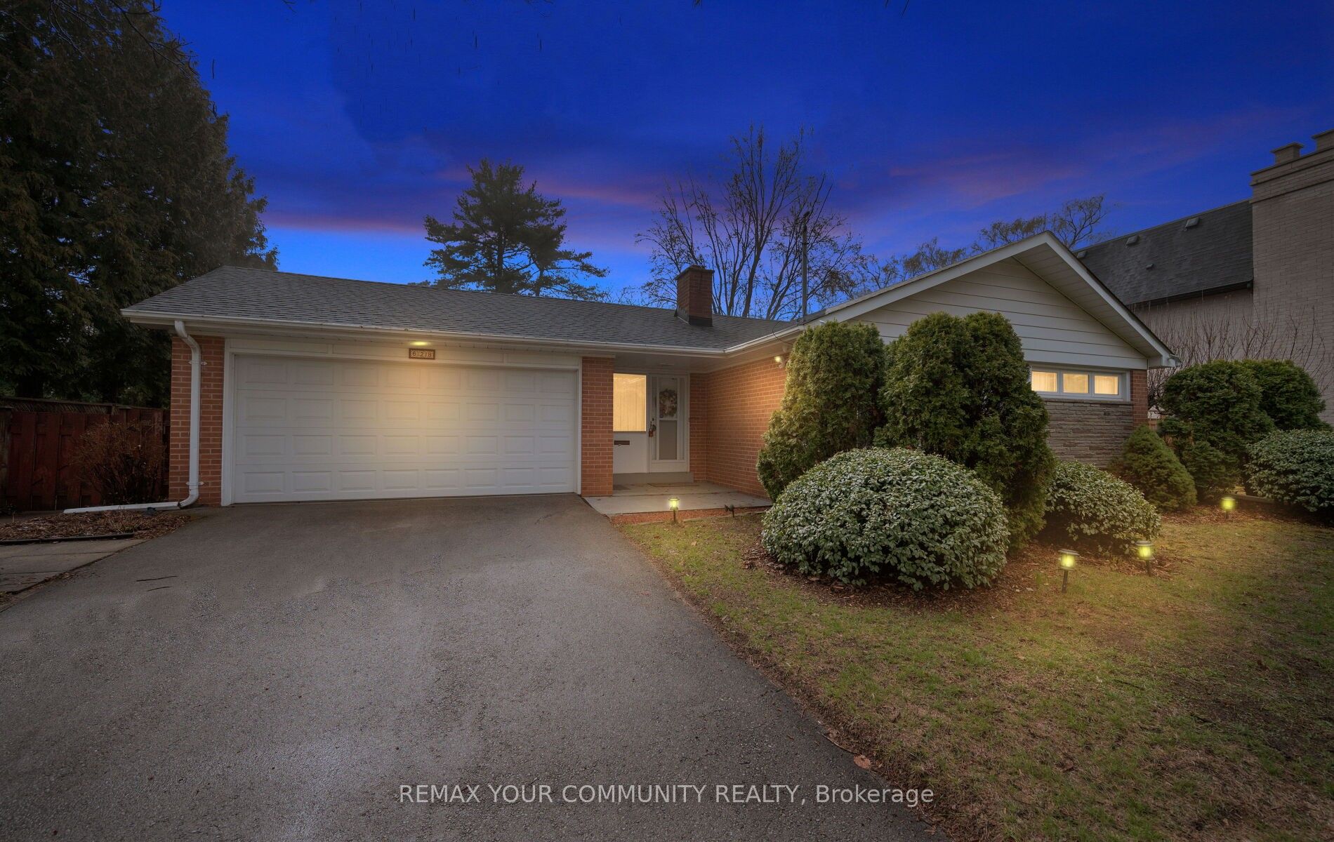 628 Shenandoah Drive, Mississauga, ON L5H 1V9 photo 5