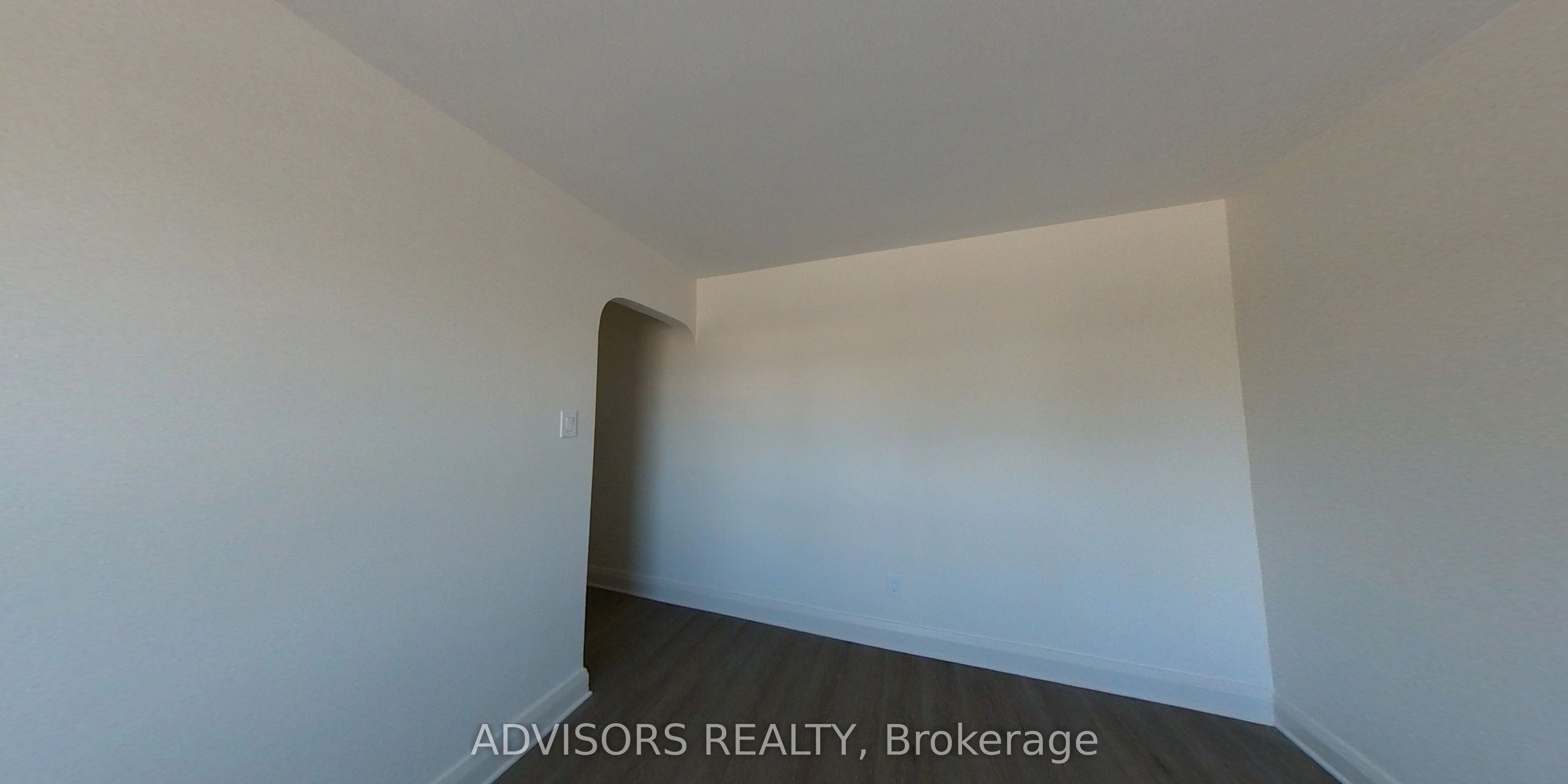 3717 Lakeshore Boulevard W 1, Toronto, ON M8W 1P8 photo 4