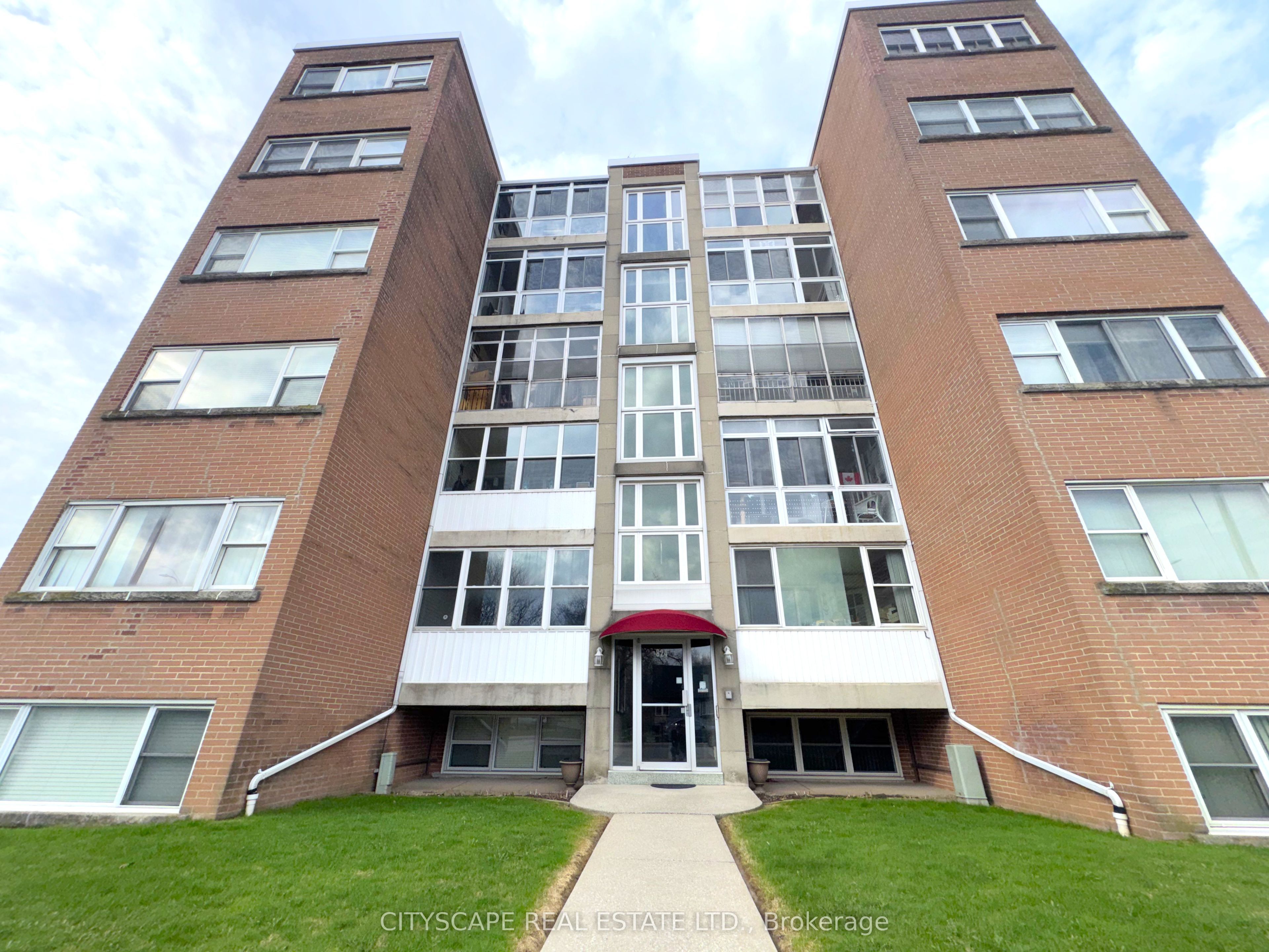 824 Brant Street 25, Burlington, ON L7R 2J5 photo 4