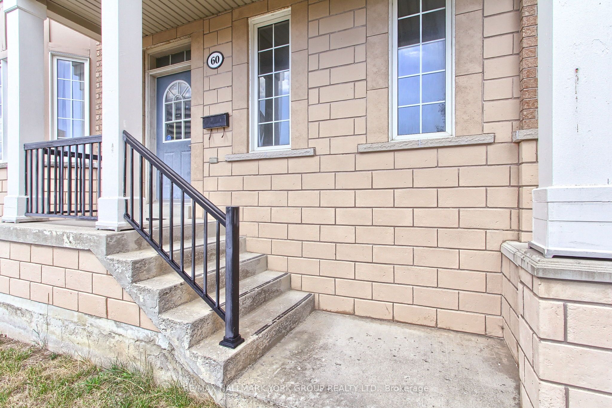 60 Delabo Drive, Toronto, ON M3J 3S4 photo 2