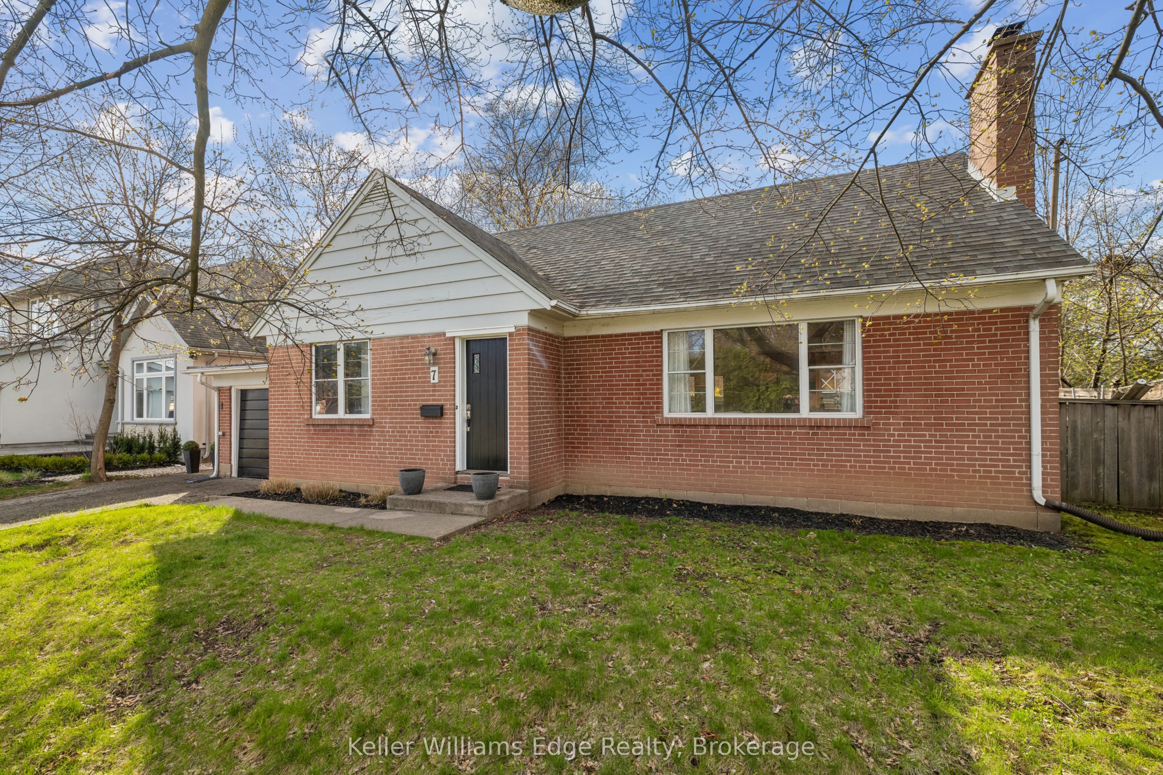 7 Washington Avenue, Oakville, ON L6K 1W5 photo 3