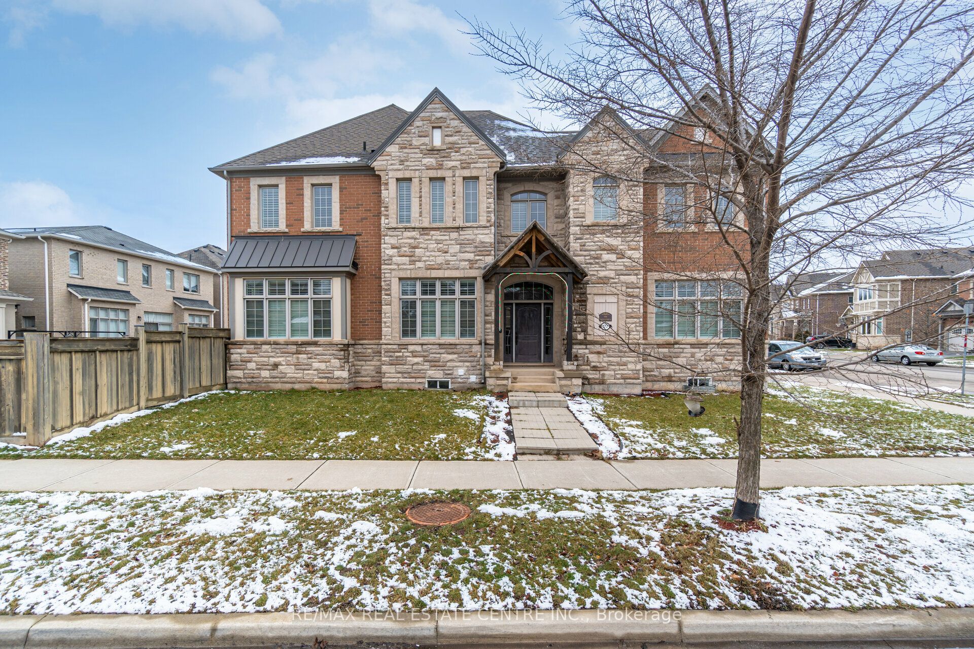 177 North Park Boulevard N, Oakville, ON L6M 0X3 photo 3