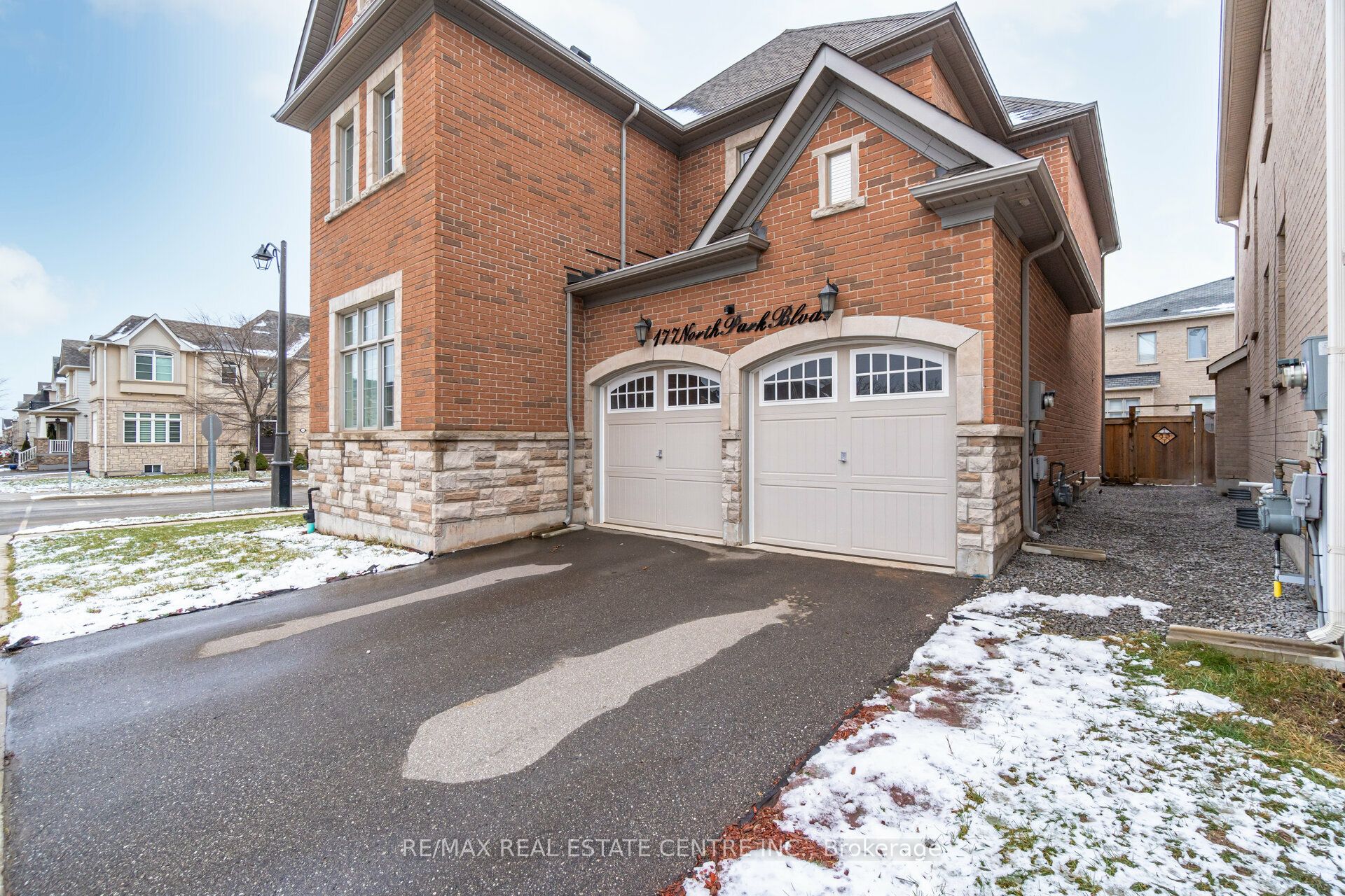 177 North Park Boulevard N, Oakville, ON L6M 0X3 photo 5