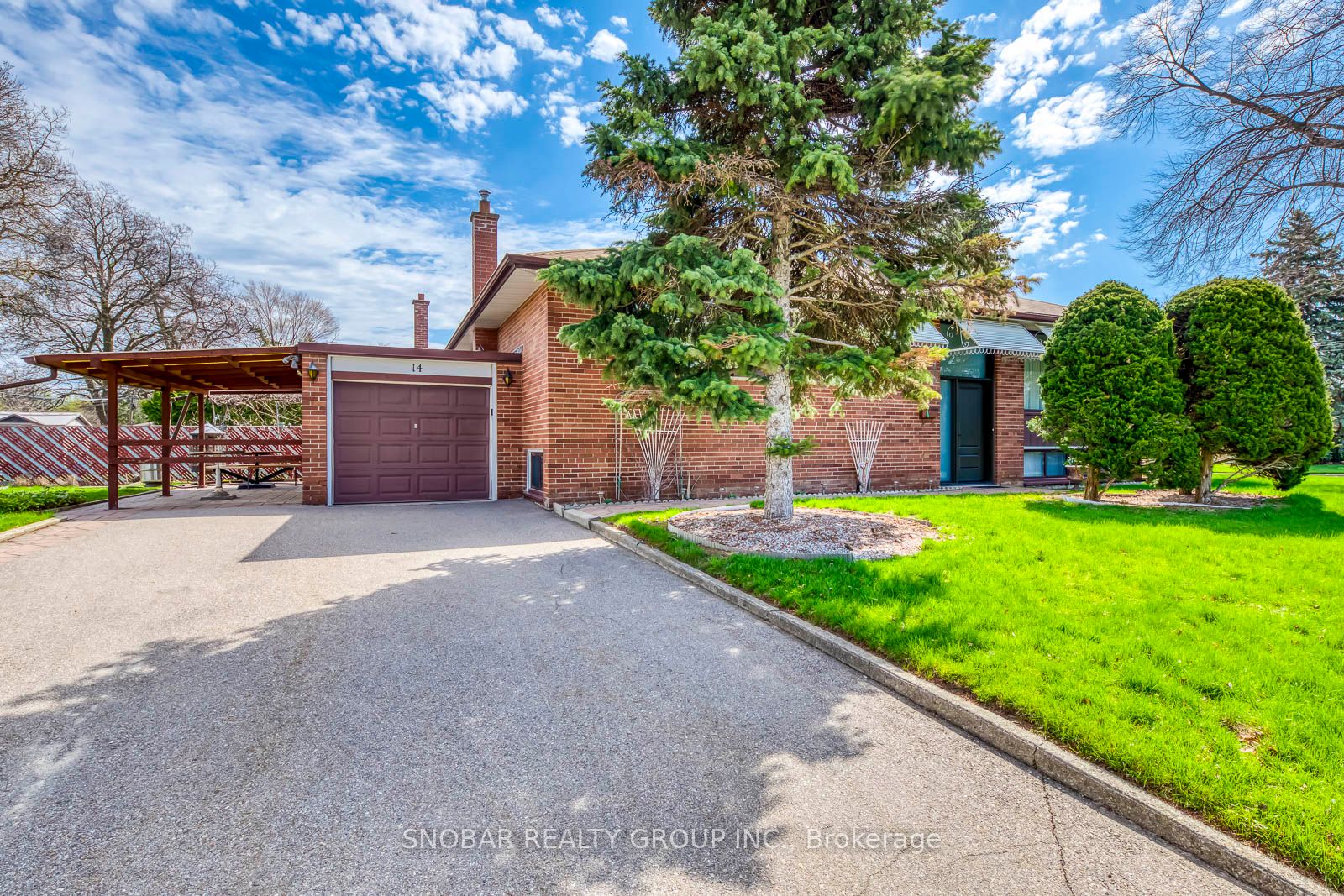 14 Tyler Place, Toronto, ON M9R 1L9 photo 2