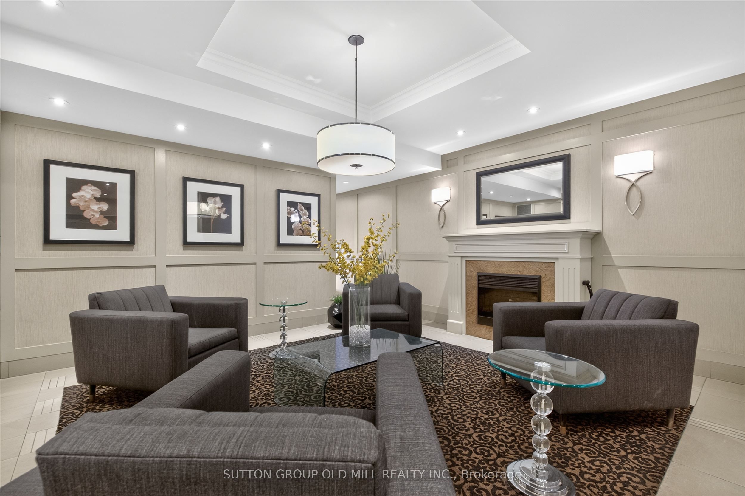 240 Scarlett Road 613, Toronto, ON M6N 4X4 photo 3