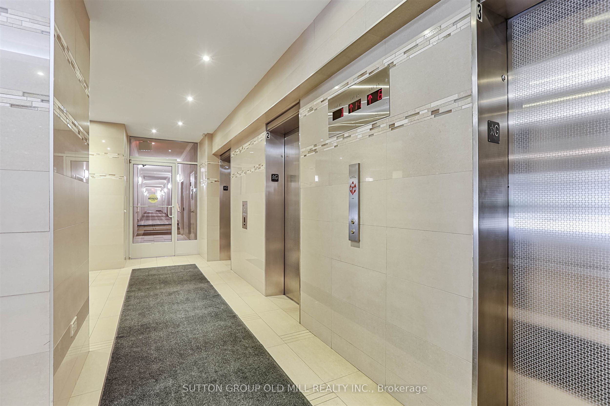 240 Scarlett Road 613, Toronto, ON M6N 4X4 photo 5