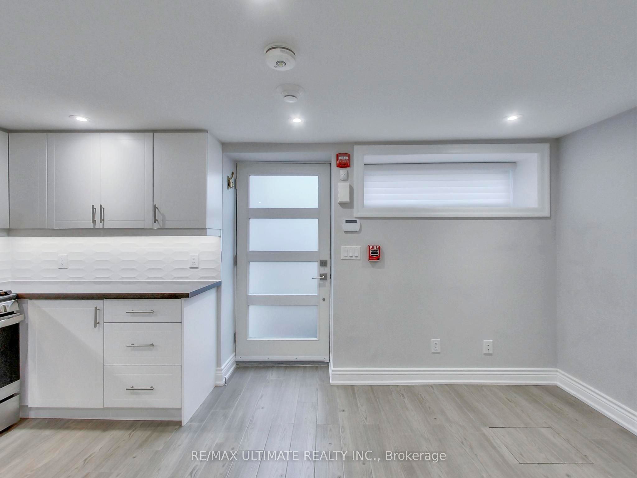 115 Wallace Avenue 3, Toronto, ON M6H 1T8 photo 3