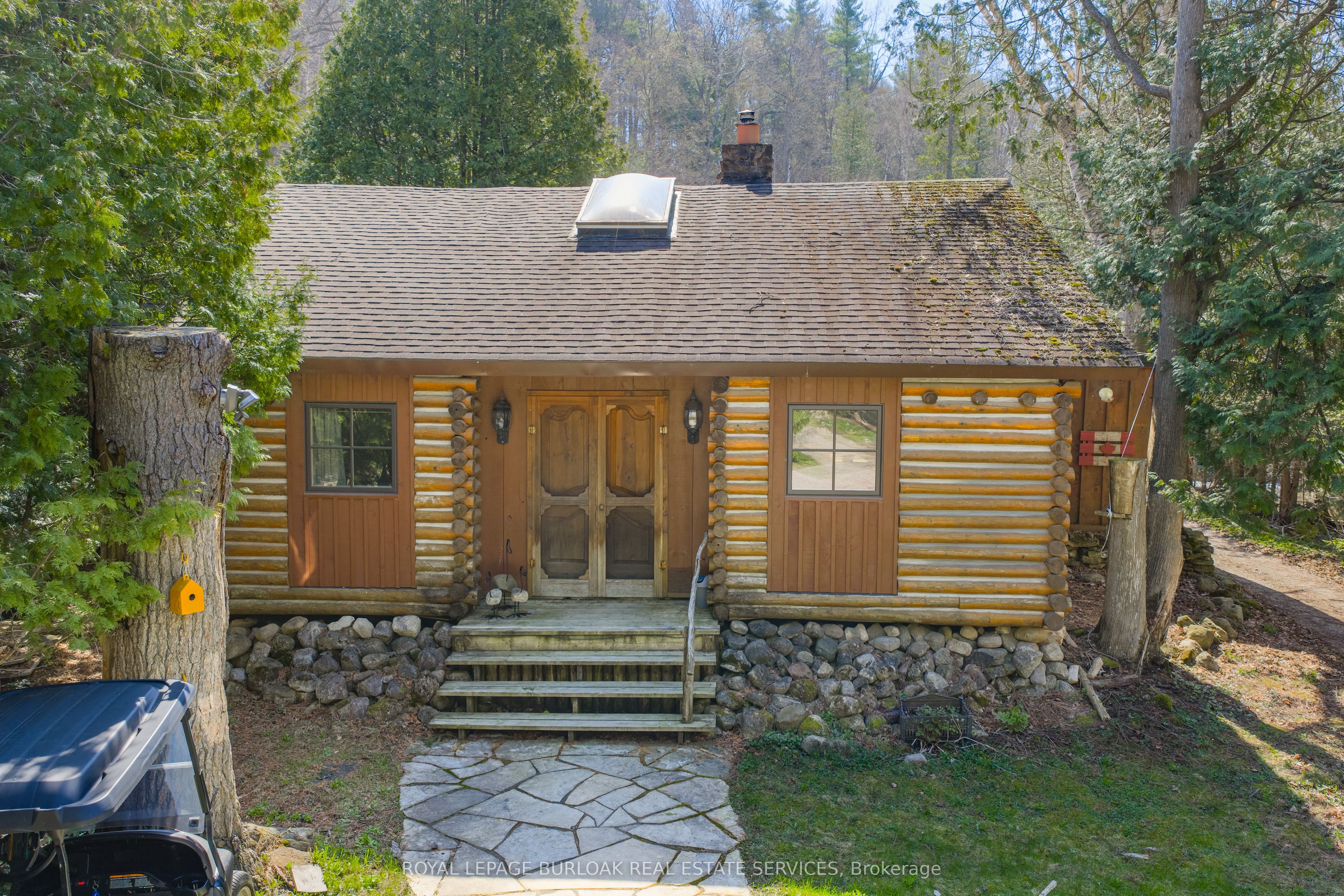 6099 Cedar Grove, Burlington, ON L7P 0N1 photo 2