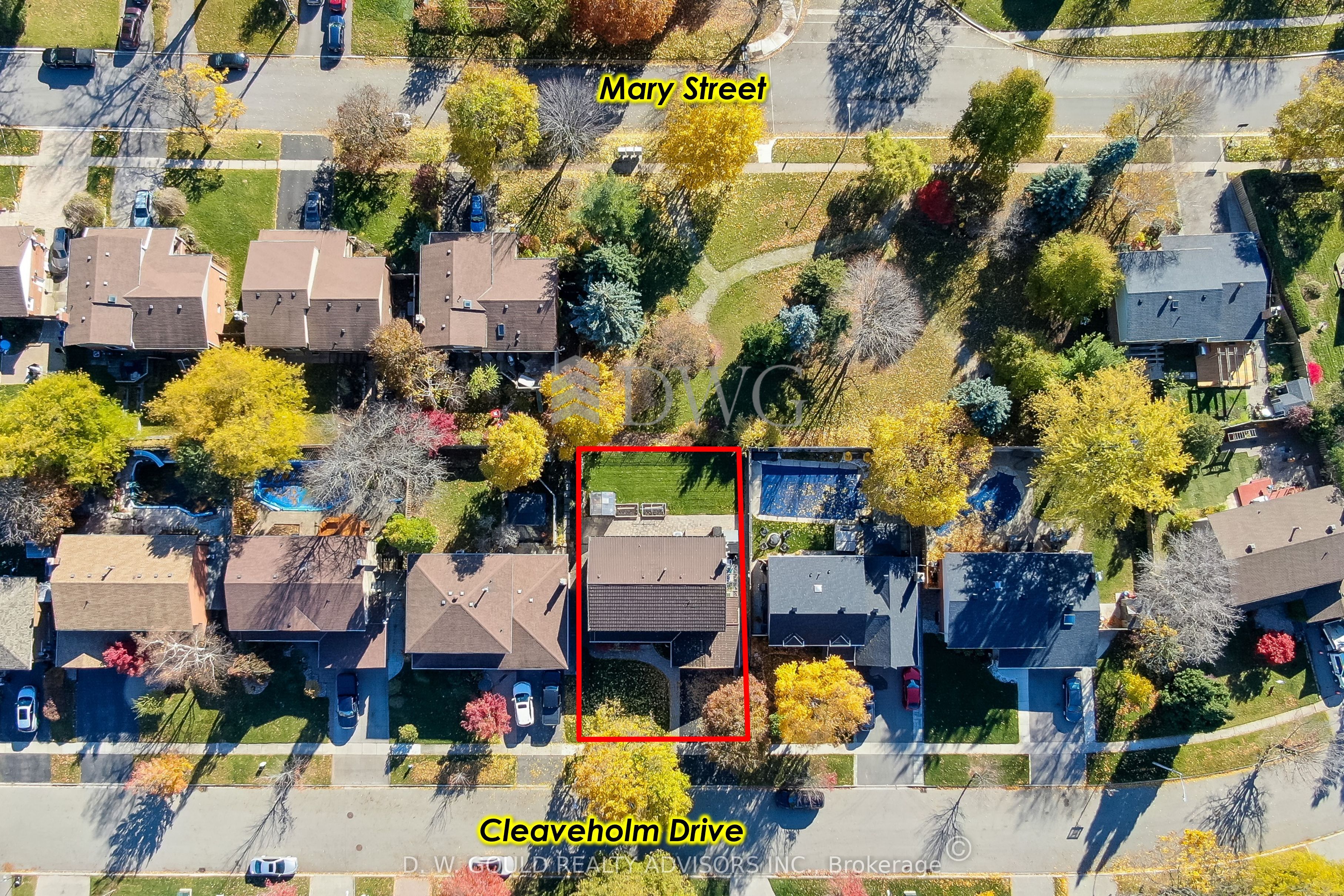41 Cleaveholm Drive, Halton Hills, ON L7G 3E3 photo 3