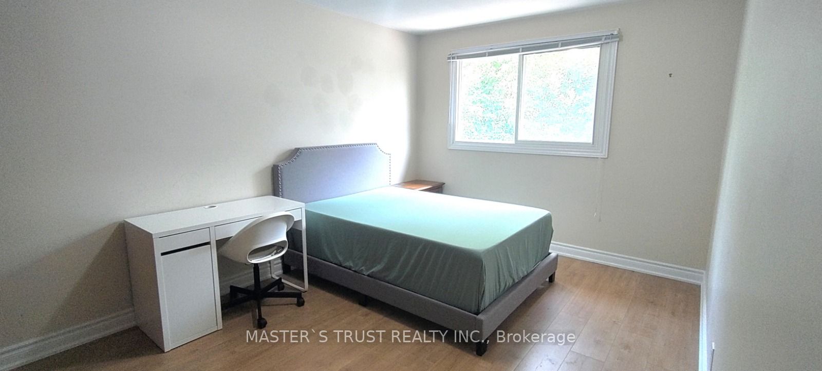 95 Orsett Street Rm 1, Oakville, ON L6H 2P1