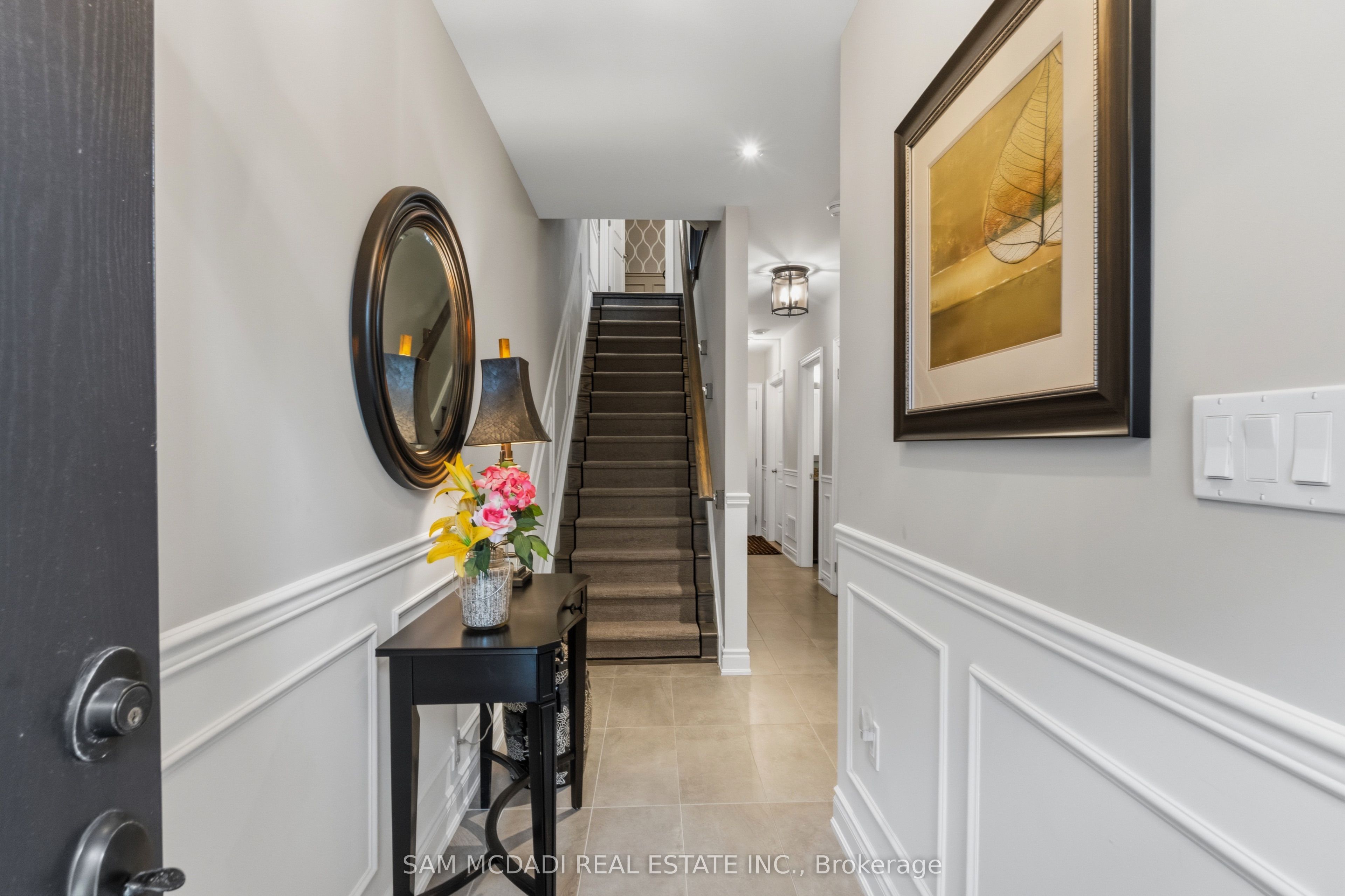 2029 Queensborough Gate, Mississauga, ON L5M 0Y1 photo 3