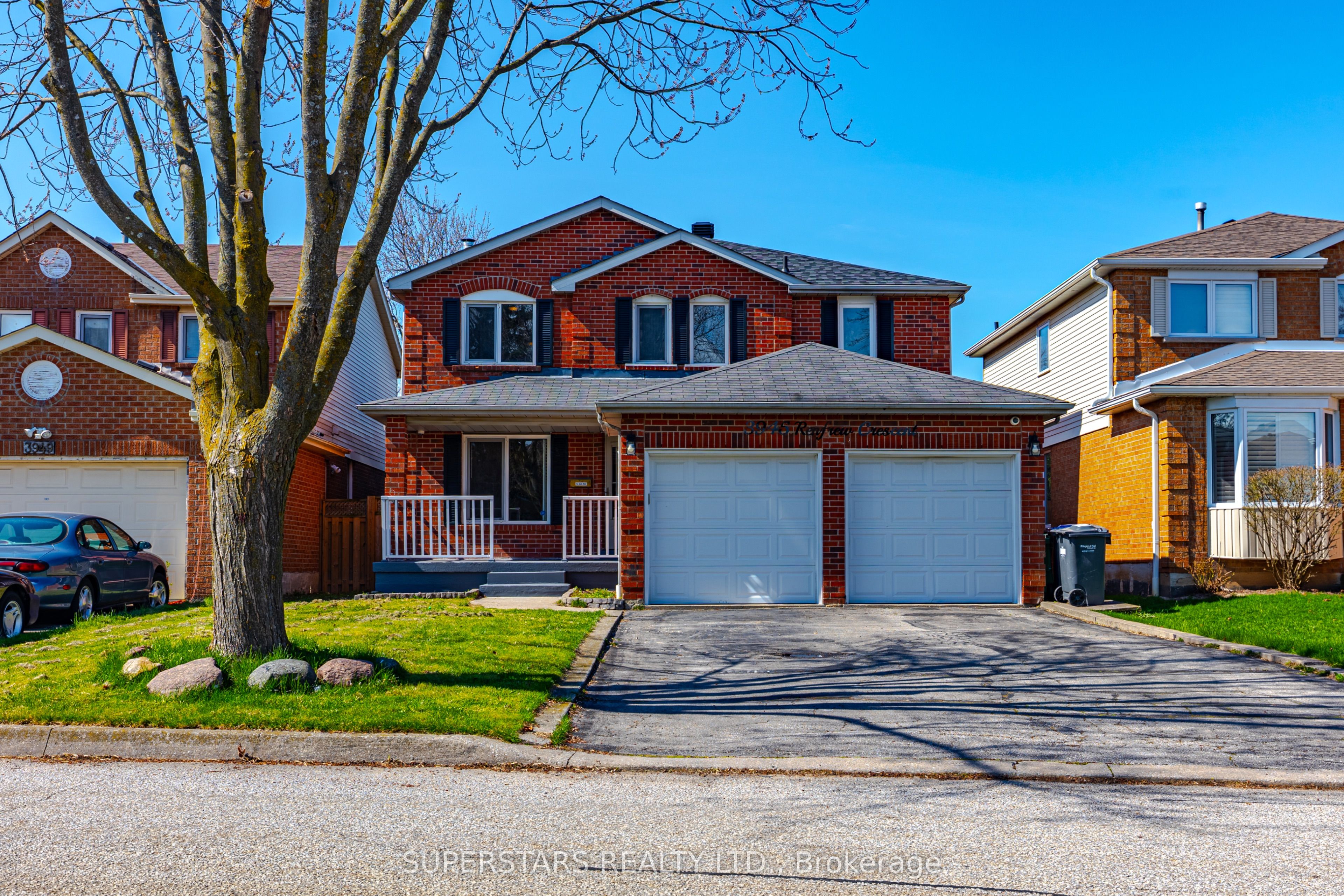 3945 Renfrew Crescent, Mississauga, ON L5L 4J6