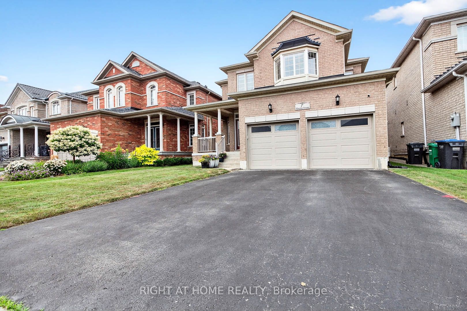 7 Messina Avenue, Brampton, ON L6Y 0M6 photo 4