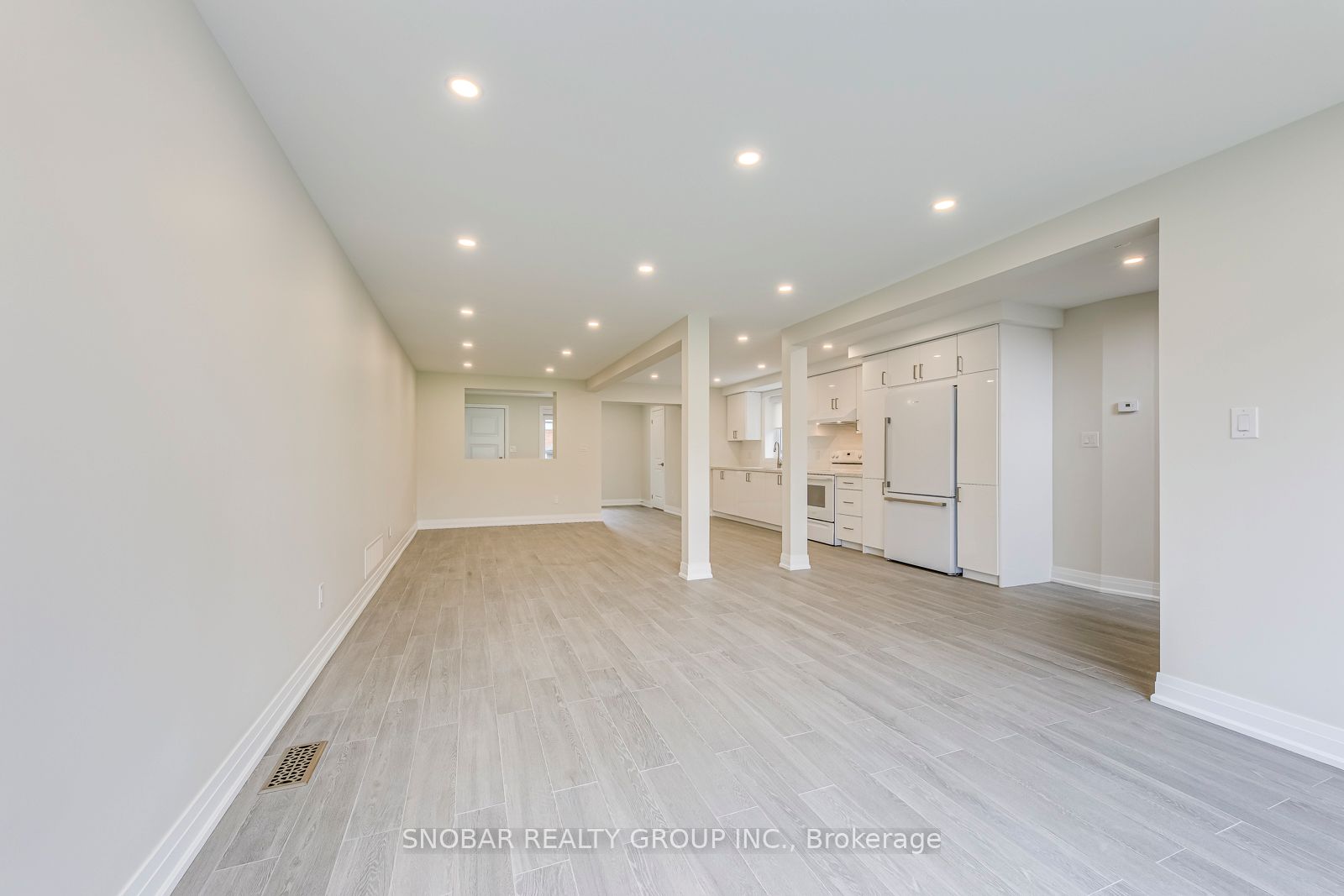 83 Clairton Crescent, Toronto, ON M6N 2M7 photo 5