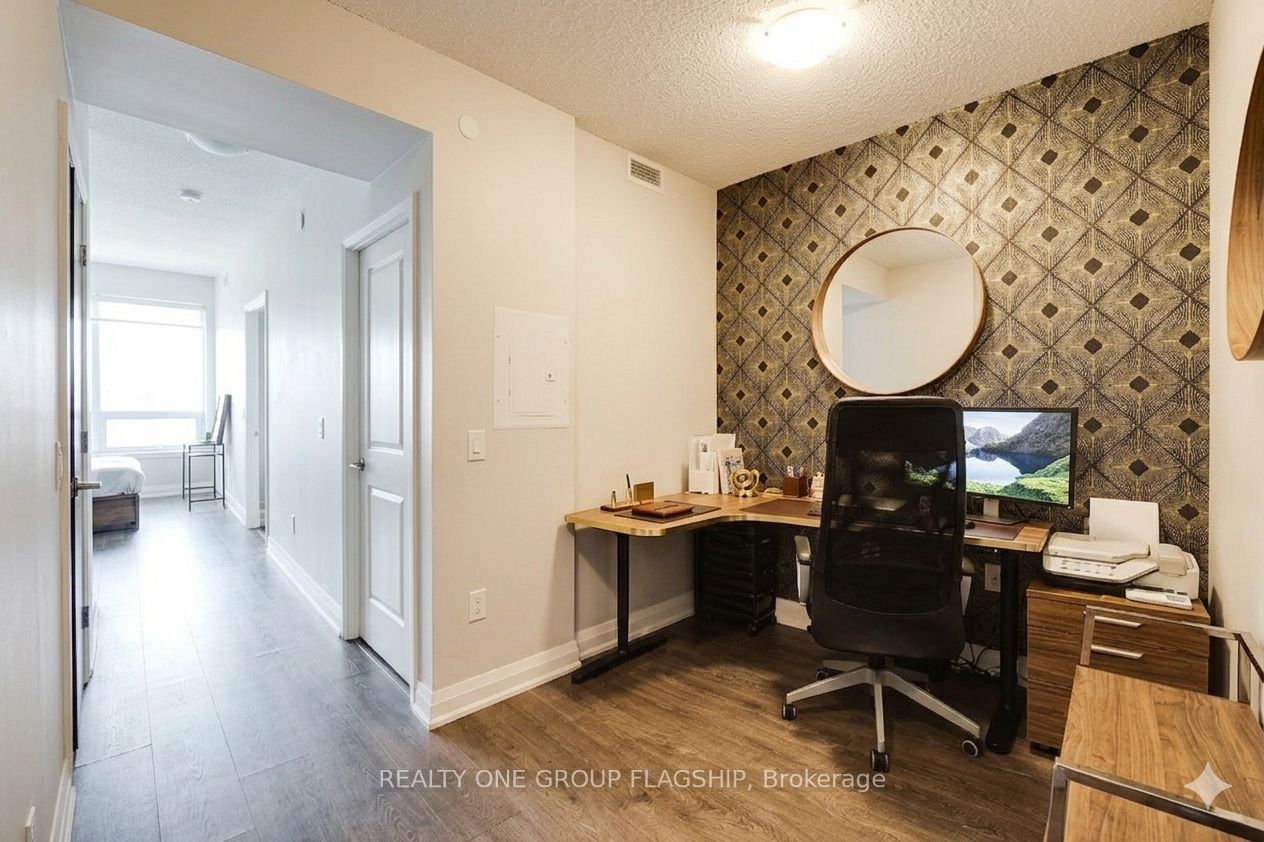 9 Valhalla Inn Road 2405, Toronto, ON M9B 0B2 photo 5