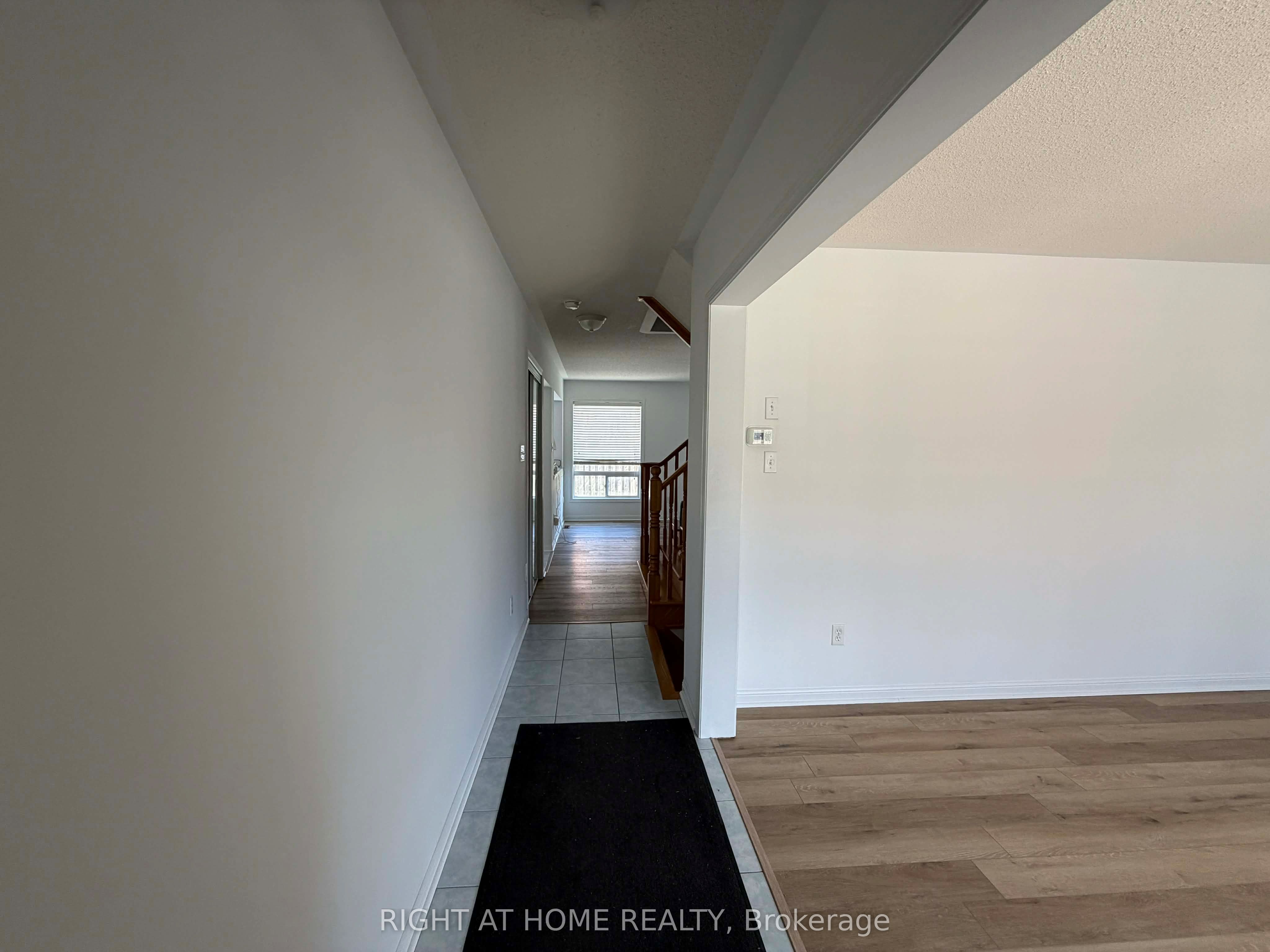 677 Irving Terrace, Milton, ON L9T 6H6 photo 2