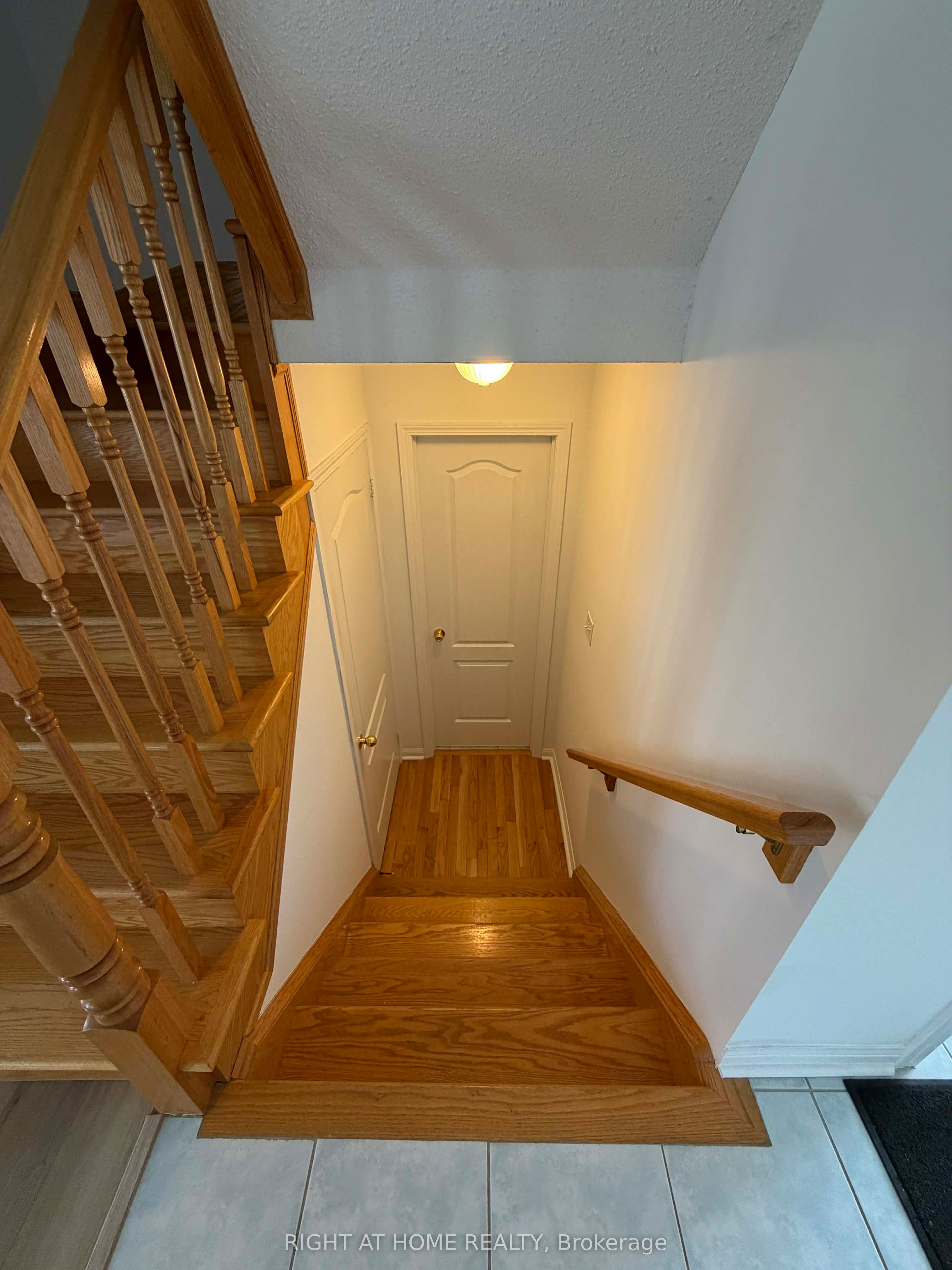 677 Irving Terrace, Milton, ON L9T 6H6 photo 5