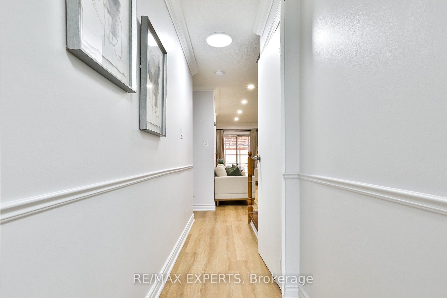 16 Hetherington Place, Brampton, ON L6S 5M7 photo 5