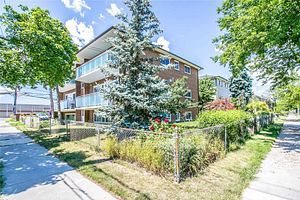 54 Rabbit Lane, Toronto, ON M9B 5S7 photo 2