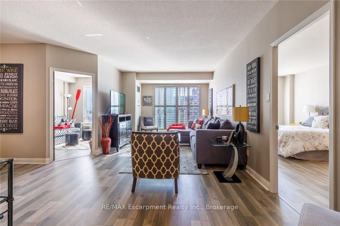 430 PEARL Street 408, Burlington, ON L7R 4J8 photo 3